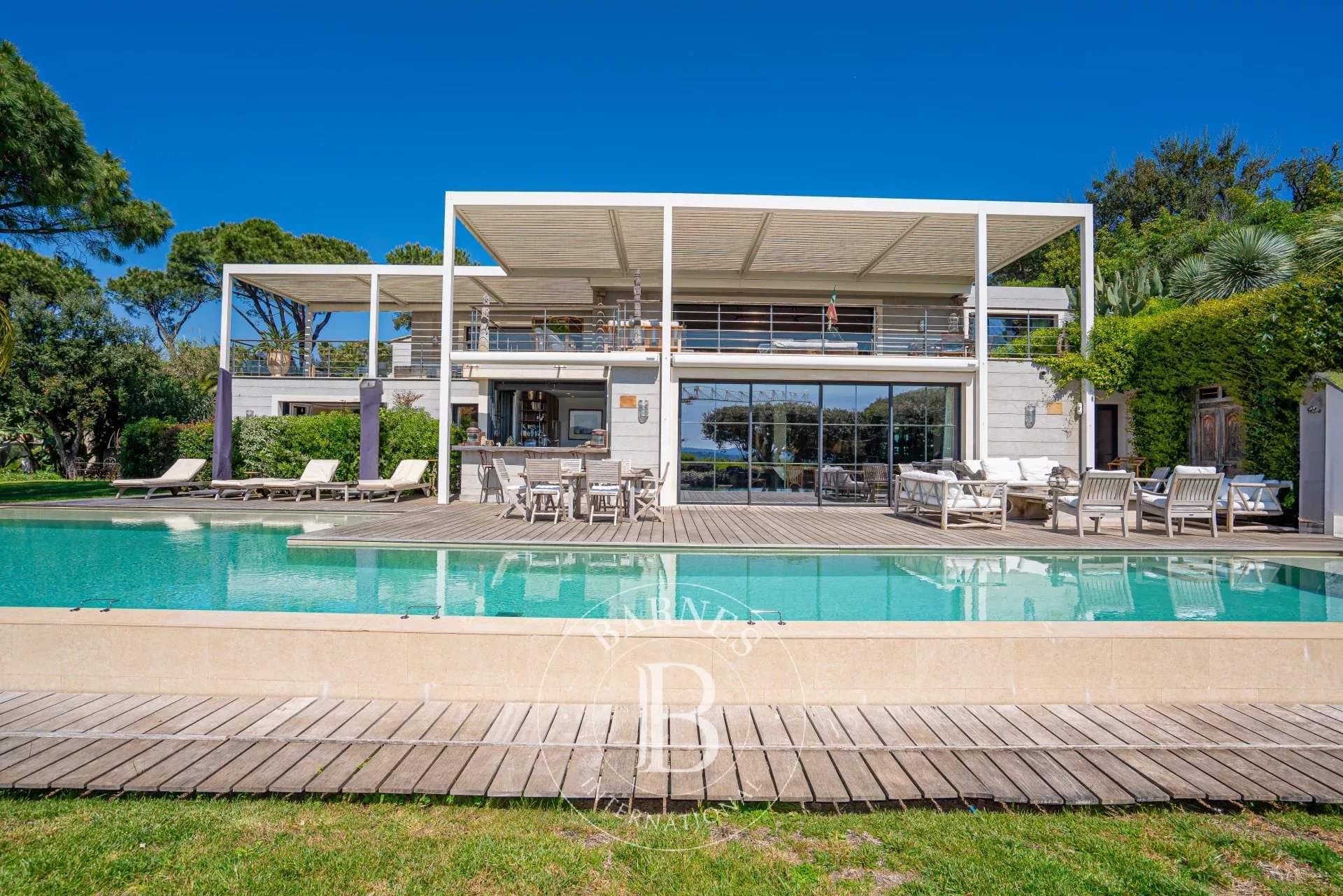 Дом Saint-Tropez