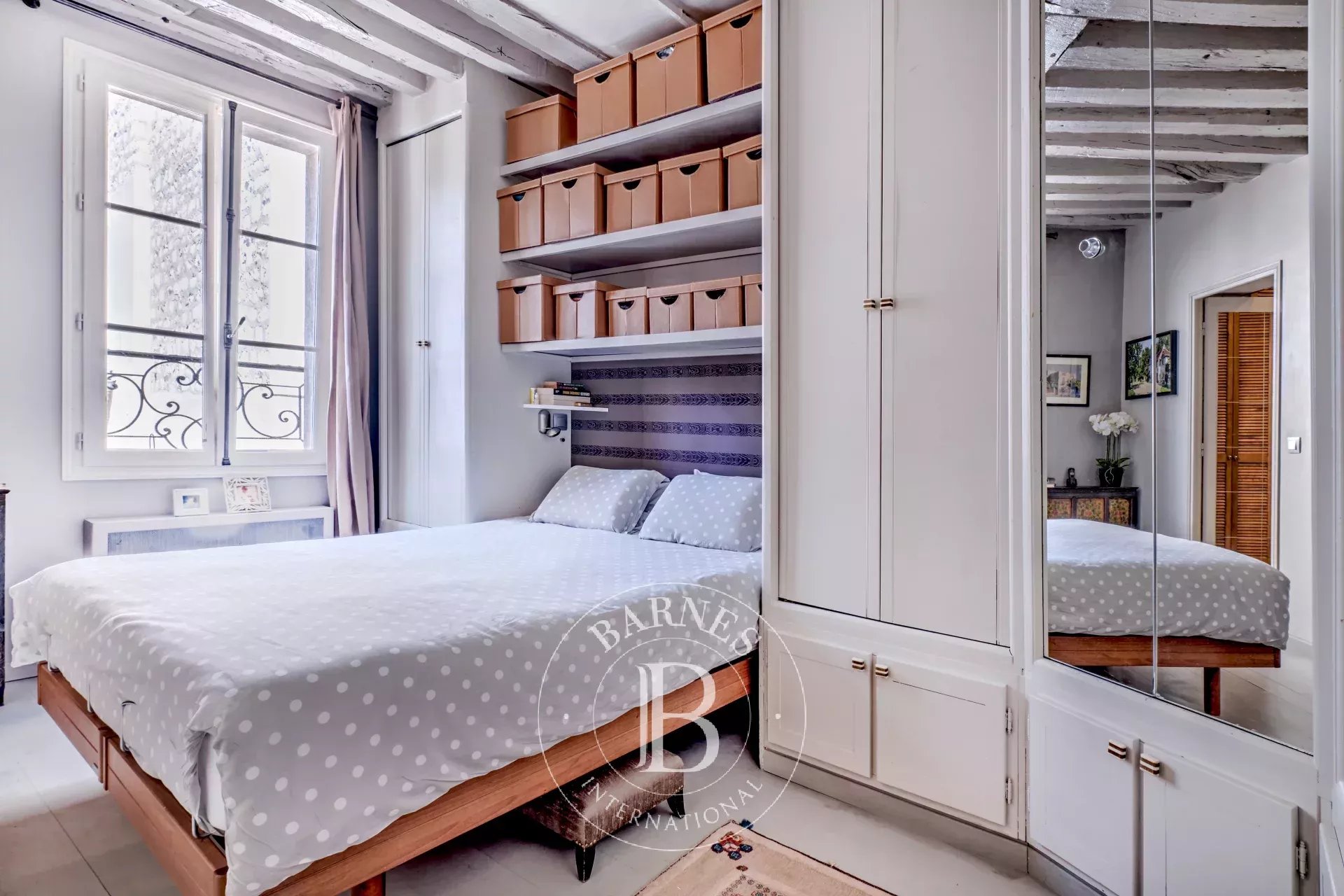 Daire Paris 4ème - picture 10