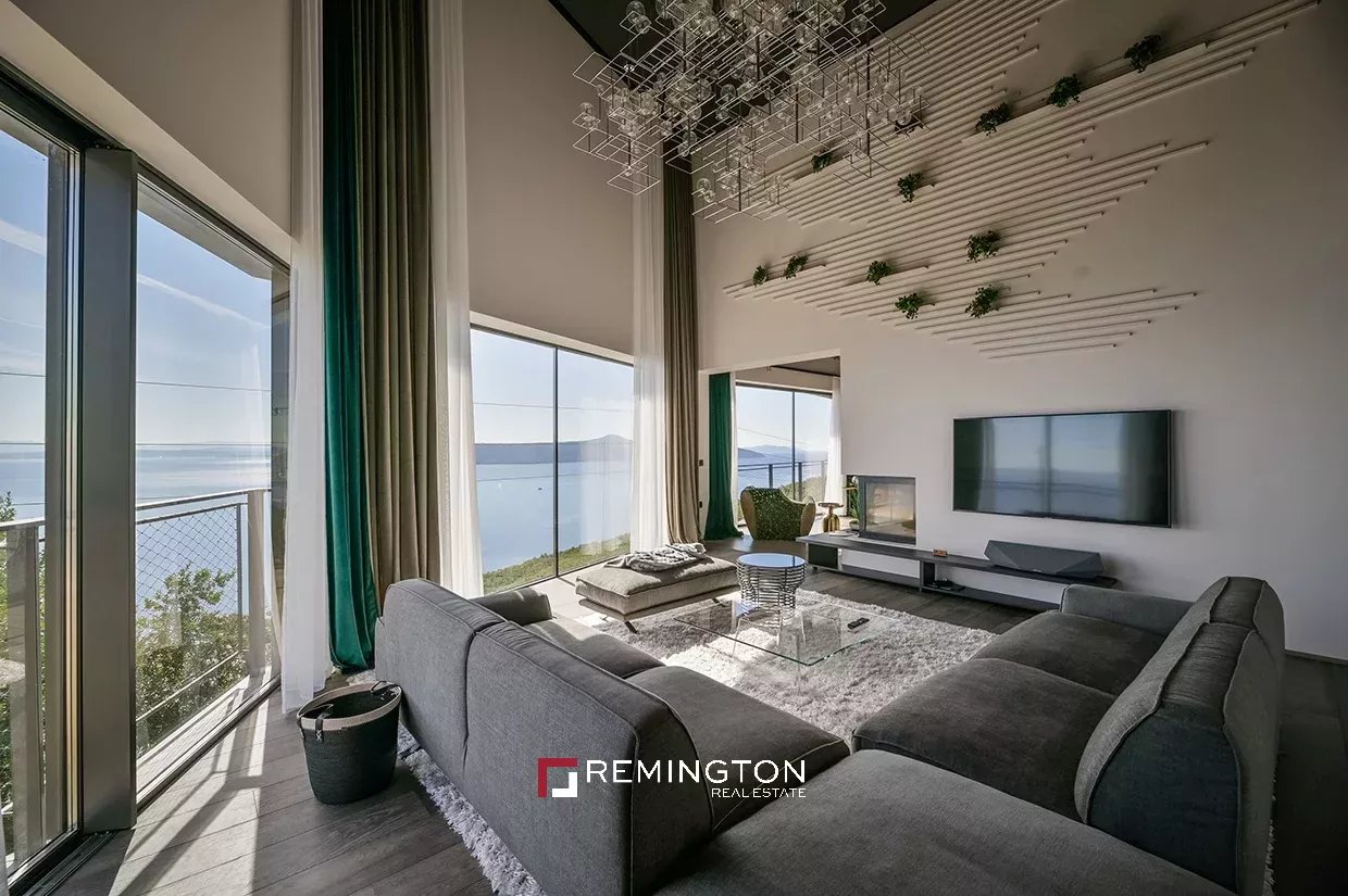 5 Bedroom Villa/Townhouse's Image 14