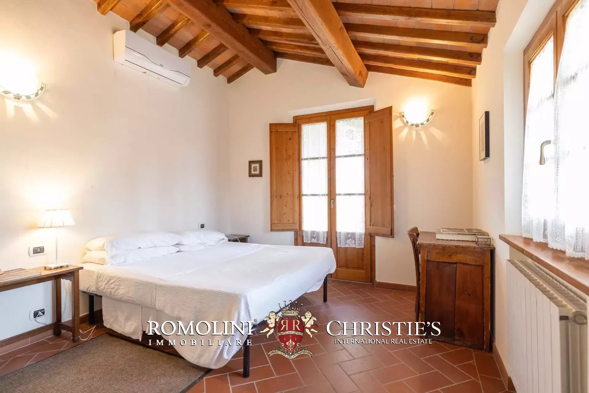 19 Bedroom Villa/Townhouse's Image 98