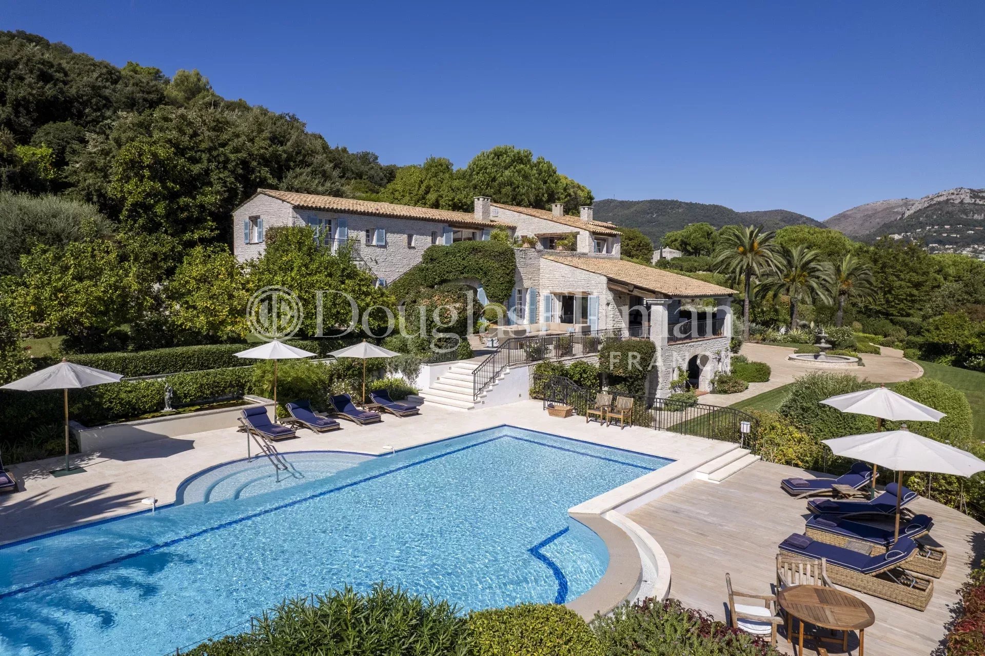 SAINT-PAUL-DE-VENCE – Propriété d’exception vue mer avec piscine et tennis - Image nᵒ3
