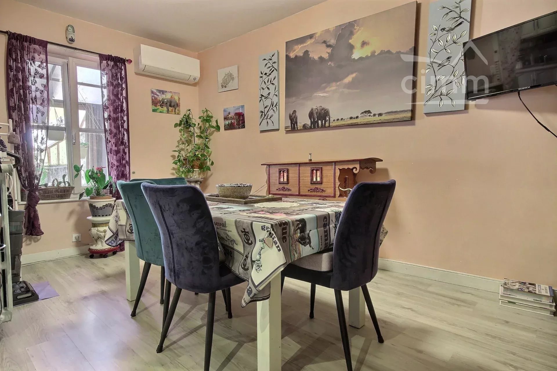Agence immobilière de 