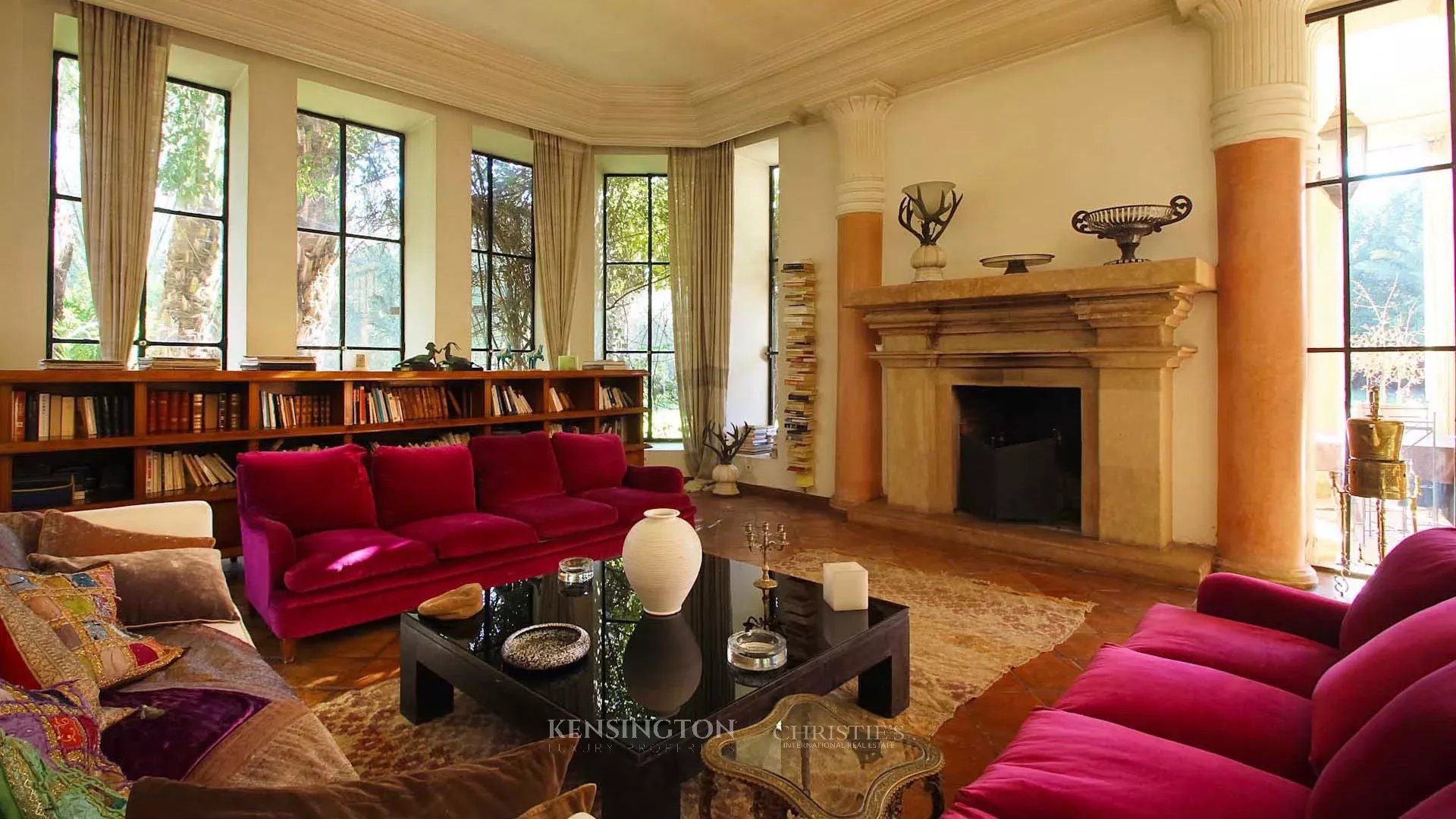 4 Bedroom Villa/Townhouse's Image 9