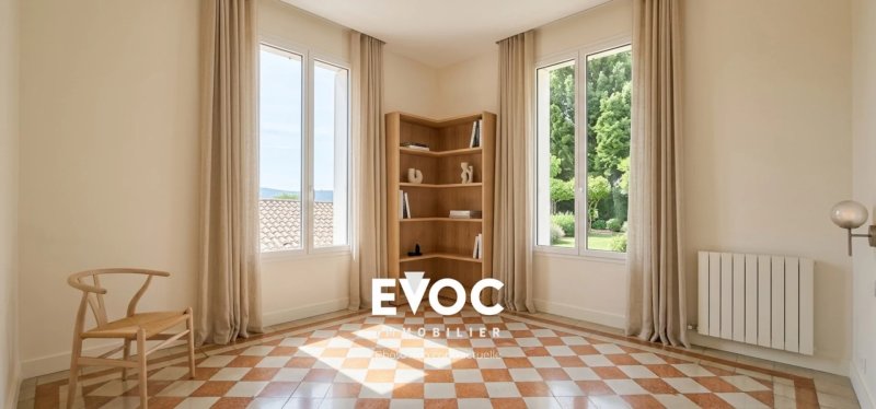 Photo 6 — Maison de maître XIXᵉ à vendre à Montbazin – 185 m², chai, piscine, jardin et dépendances