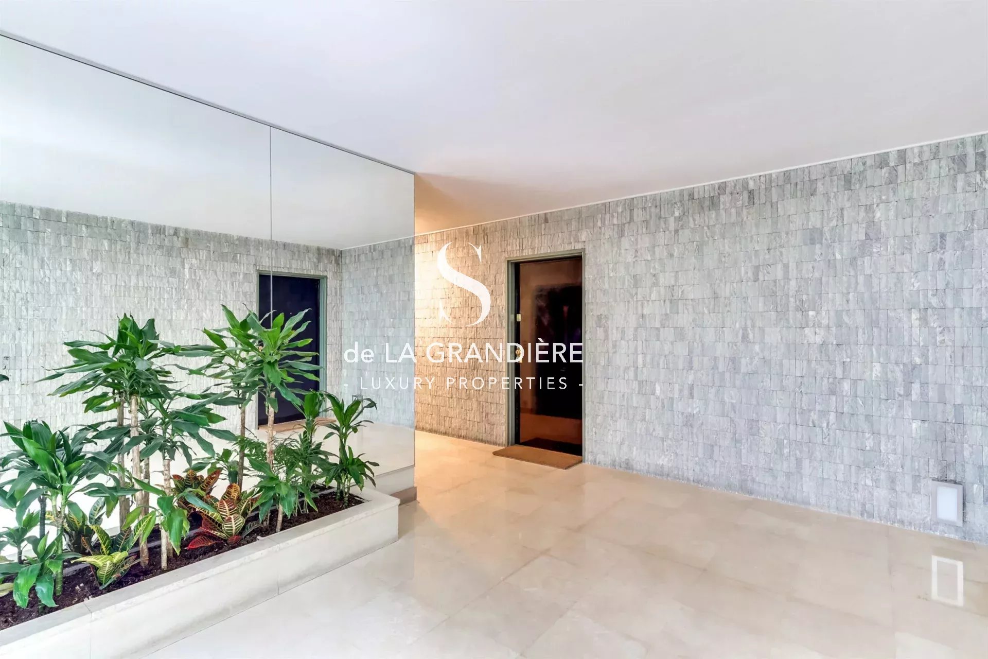 Neuilly sur Seine - rue de Longchamp - 90m2