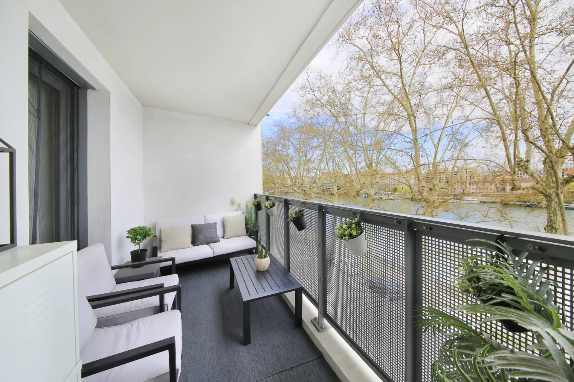 Appartement de Standing - T4 - 3ème étage - 81m2 - Terrasse et Garage