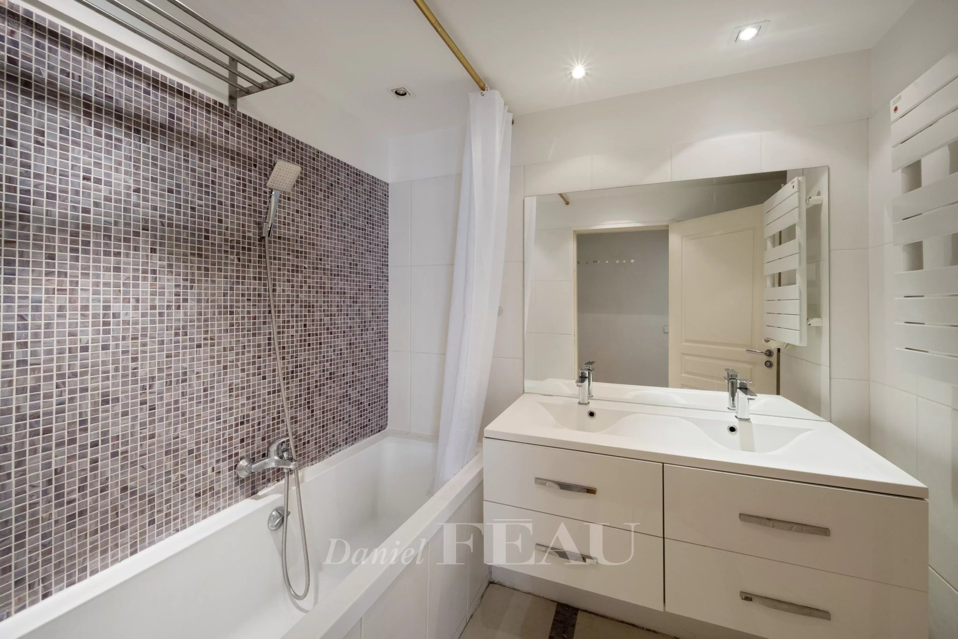 4 Bedroom Apartment/Flat's Image 7