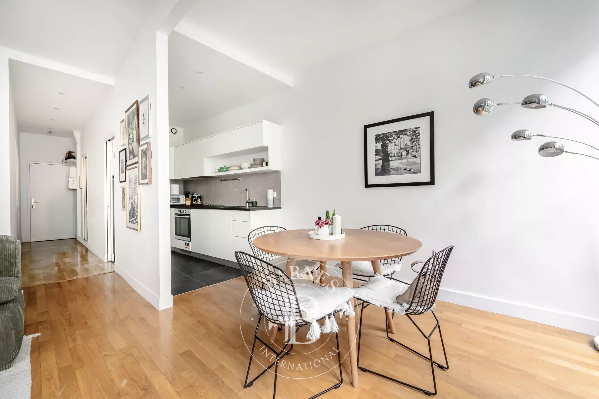 Daire Paris 3ème - picture 7