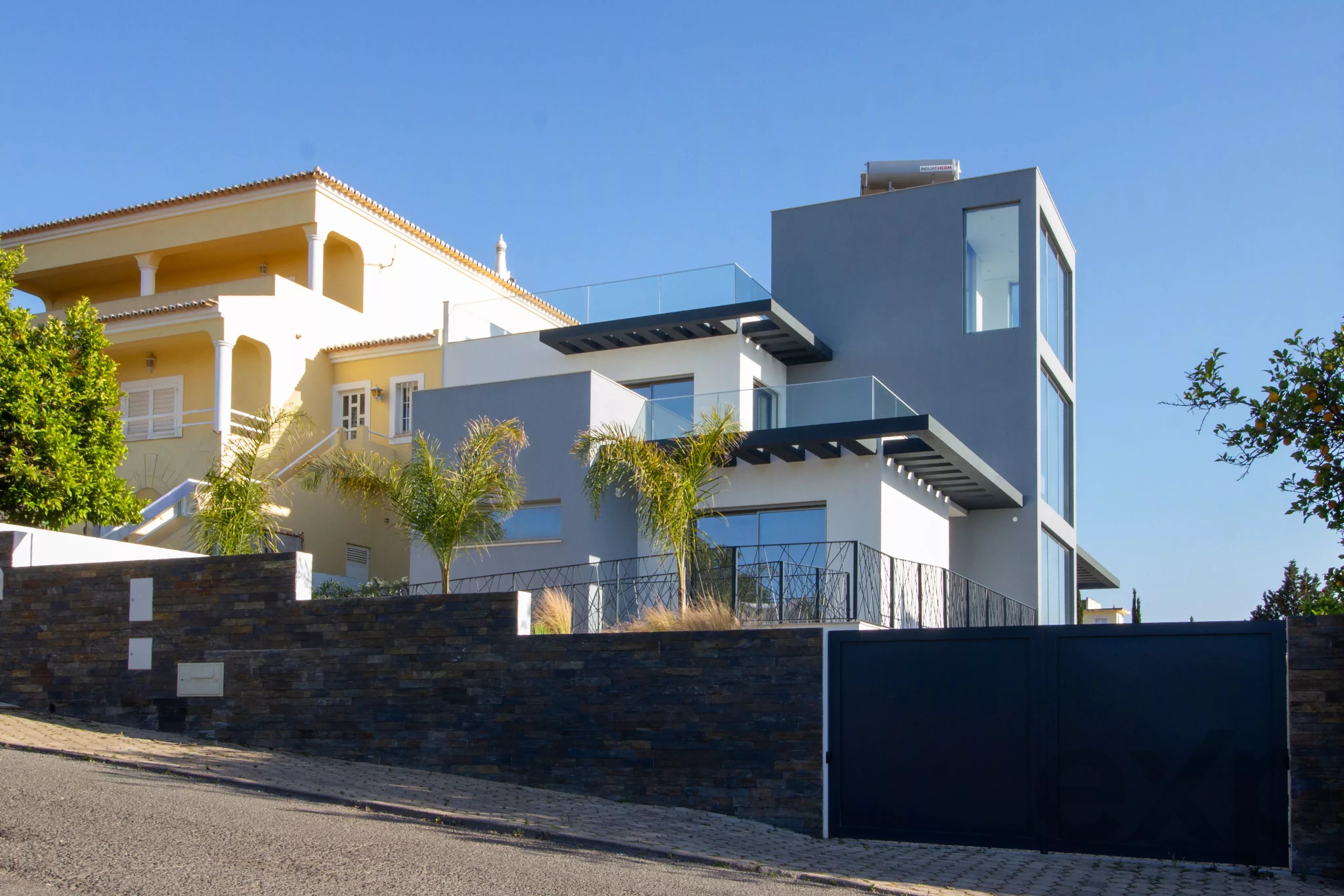 Luxury Contemporary Home with Sea View in Ferragudo 87049638 image 3