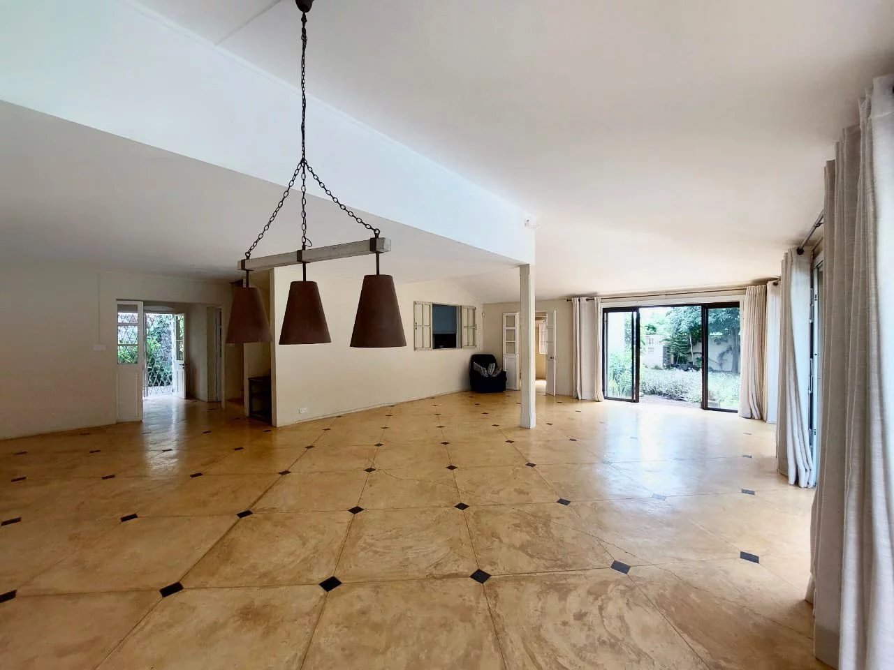 Villa Grand Baie - picture 4