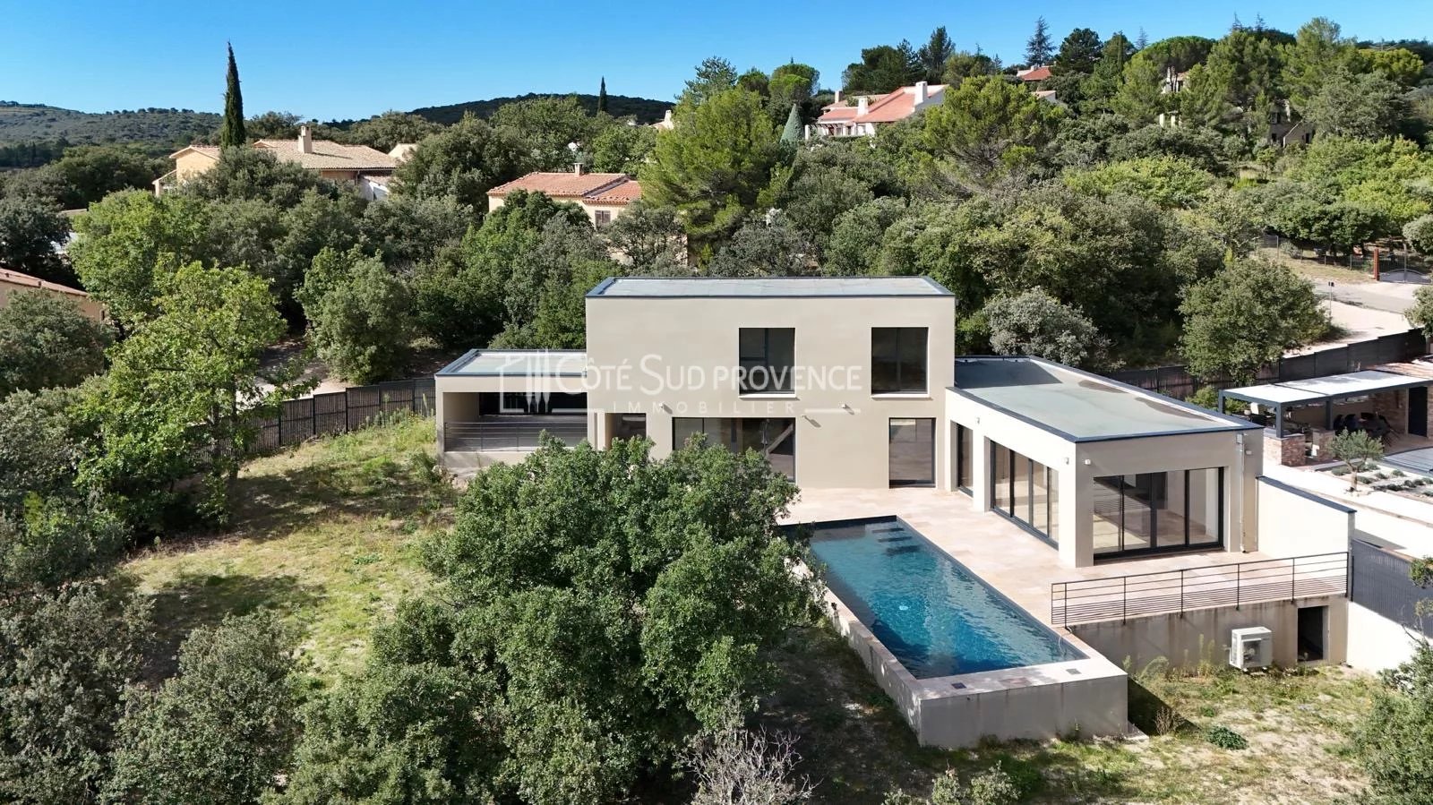 Agence immobilière de 