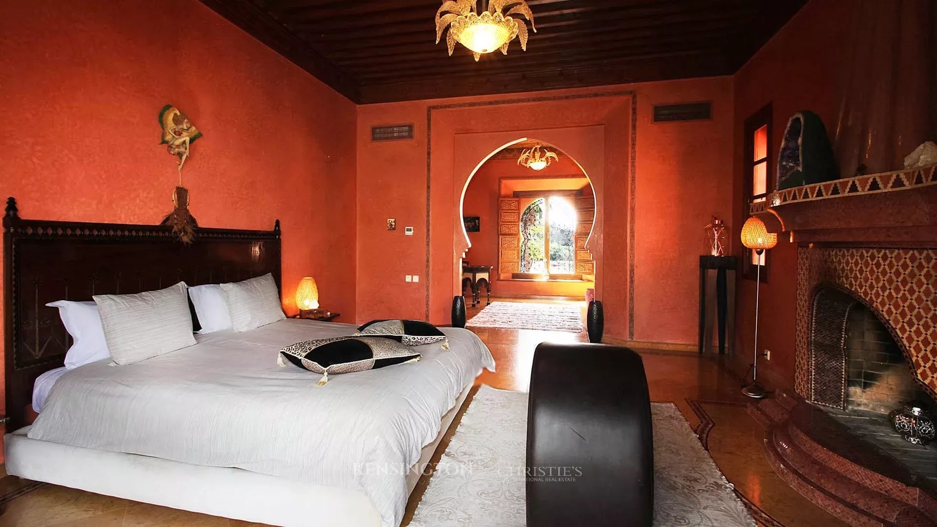 5 Bedroom Villa/Townhouse's Image 18