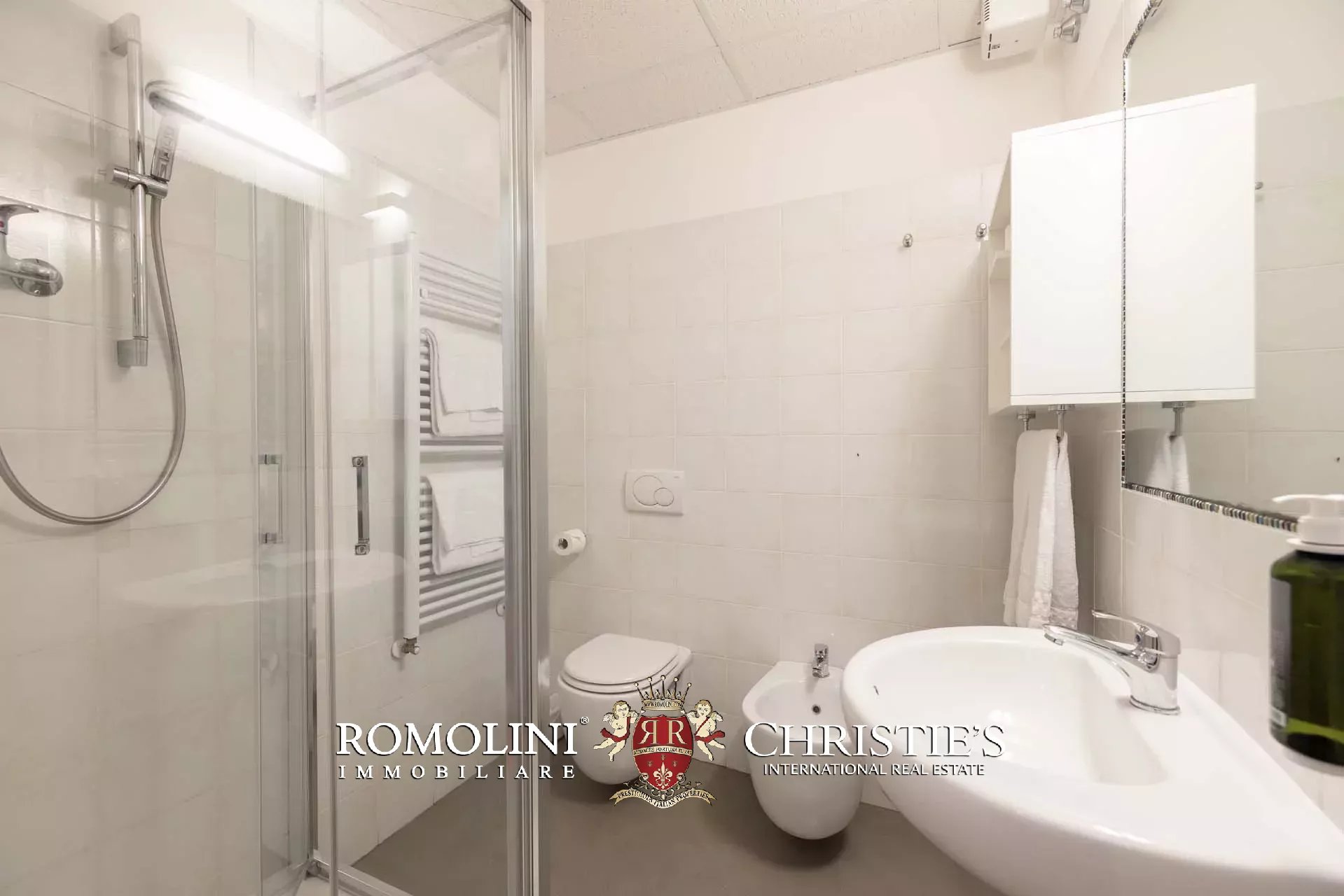 63 Bedroom Villa/Townhouse's Image 61