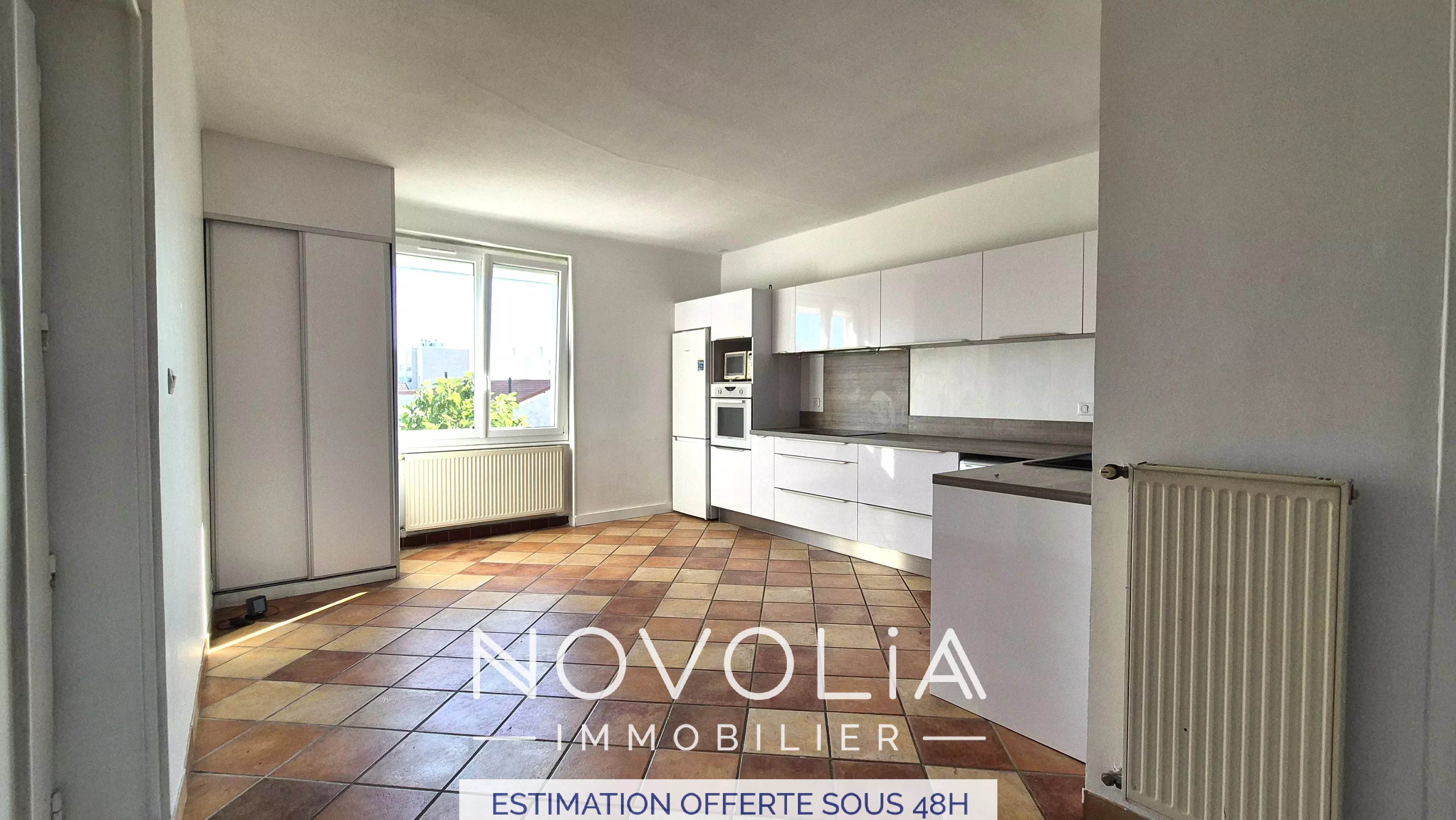 Location Appartement Surface de 174.84 m�, 4 pi�ces, Lyon 8�me (69008)