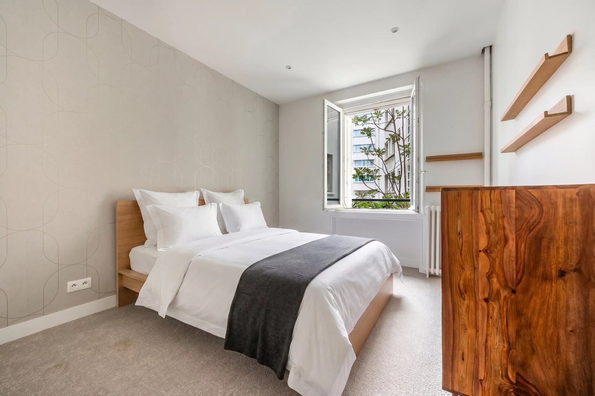 Sale Apartment Paris 16th Auteuil