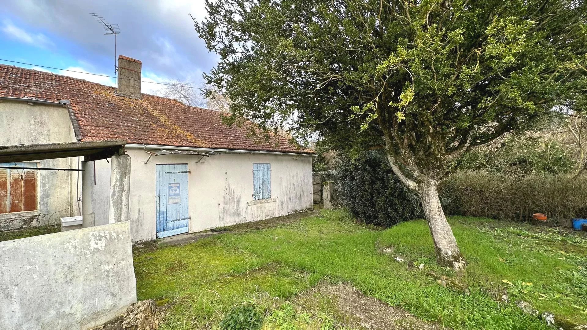 Jolie maison à rénover dans un hameau