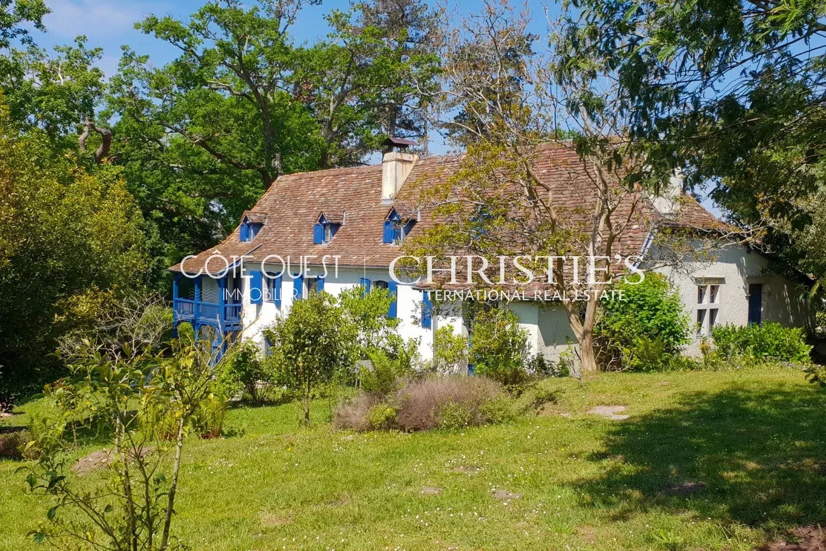 À vendre Orriule - Grande maison de 420 m² proche Salies-de-Béarn