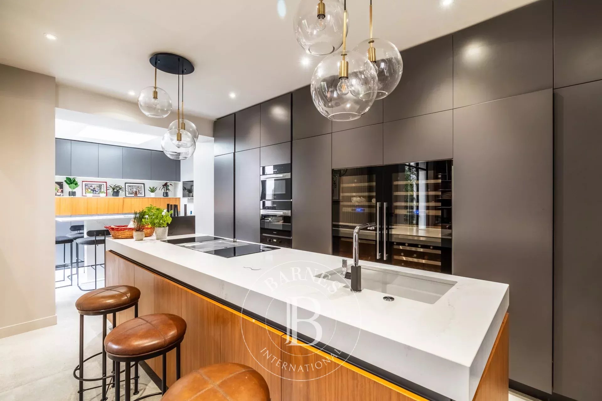 Neuilly - Perronet - Private lane - 4-bed private mansion - picture 16