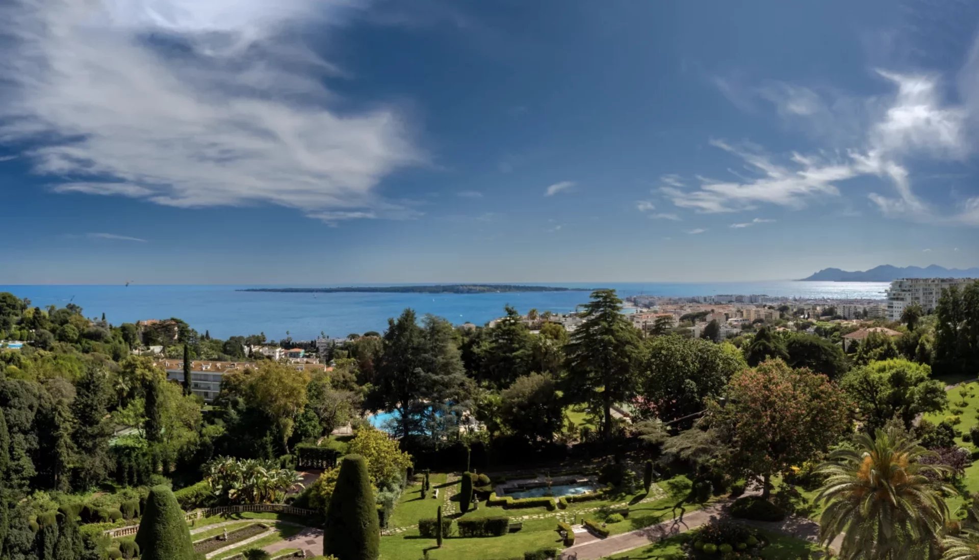 CANNES - Californie - Appartement 155 m² - 3 chambres - Terrasse - vue mer