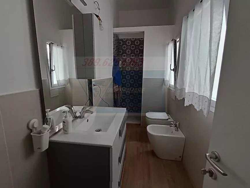 BIVANI  CON TERRAZZO  - RISTRUTTURATO E ARREDATO IN VENDITA  -  BORGATA