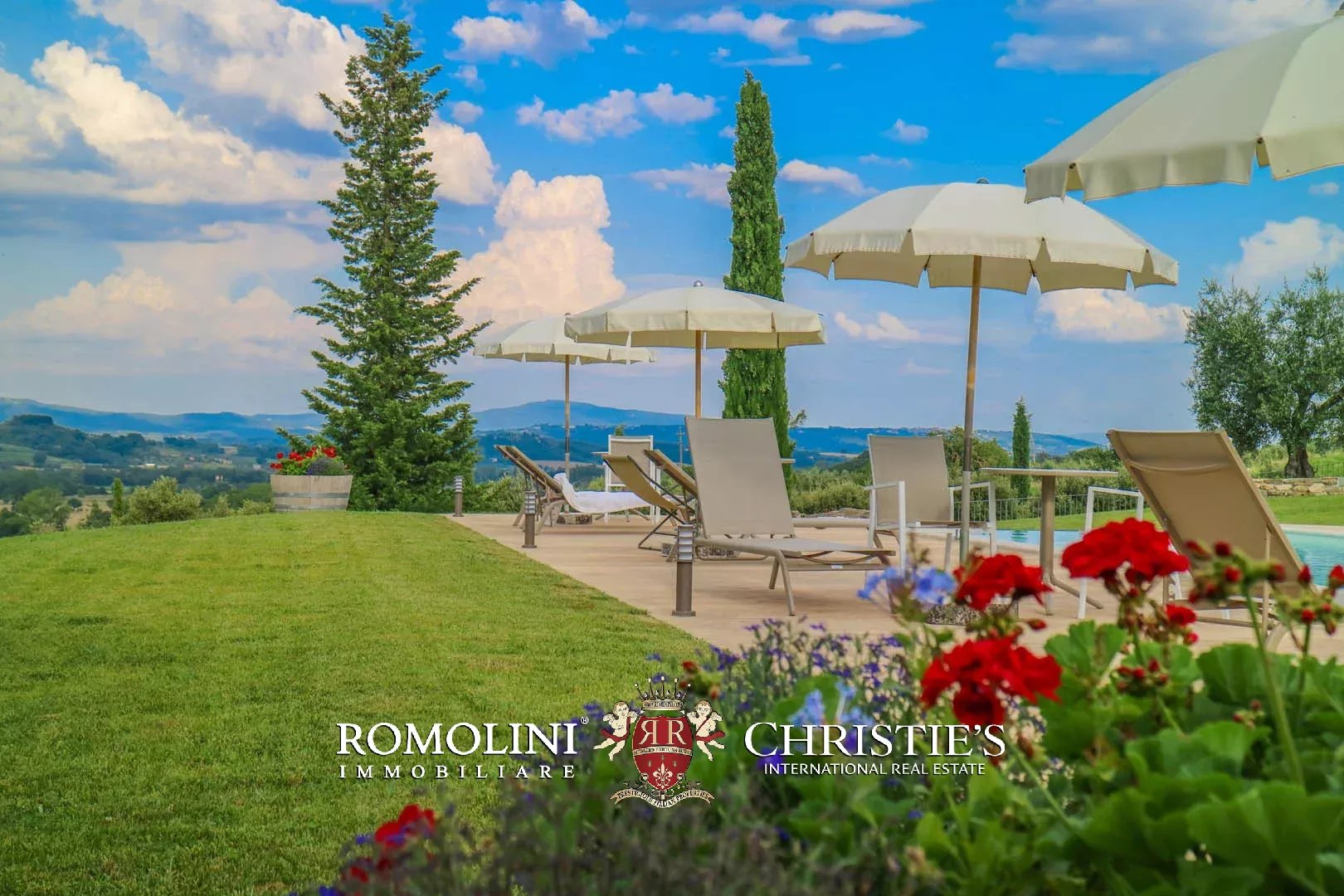 15 Bedroom Vineyard's Image 30