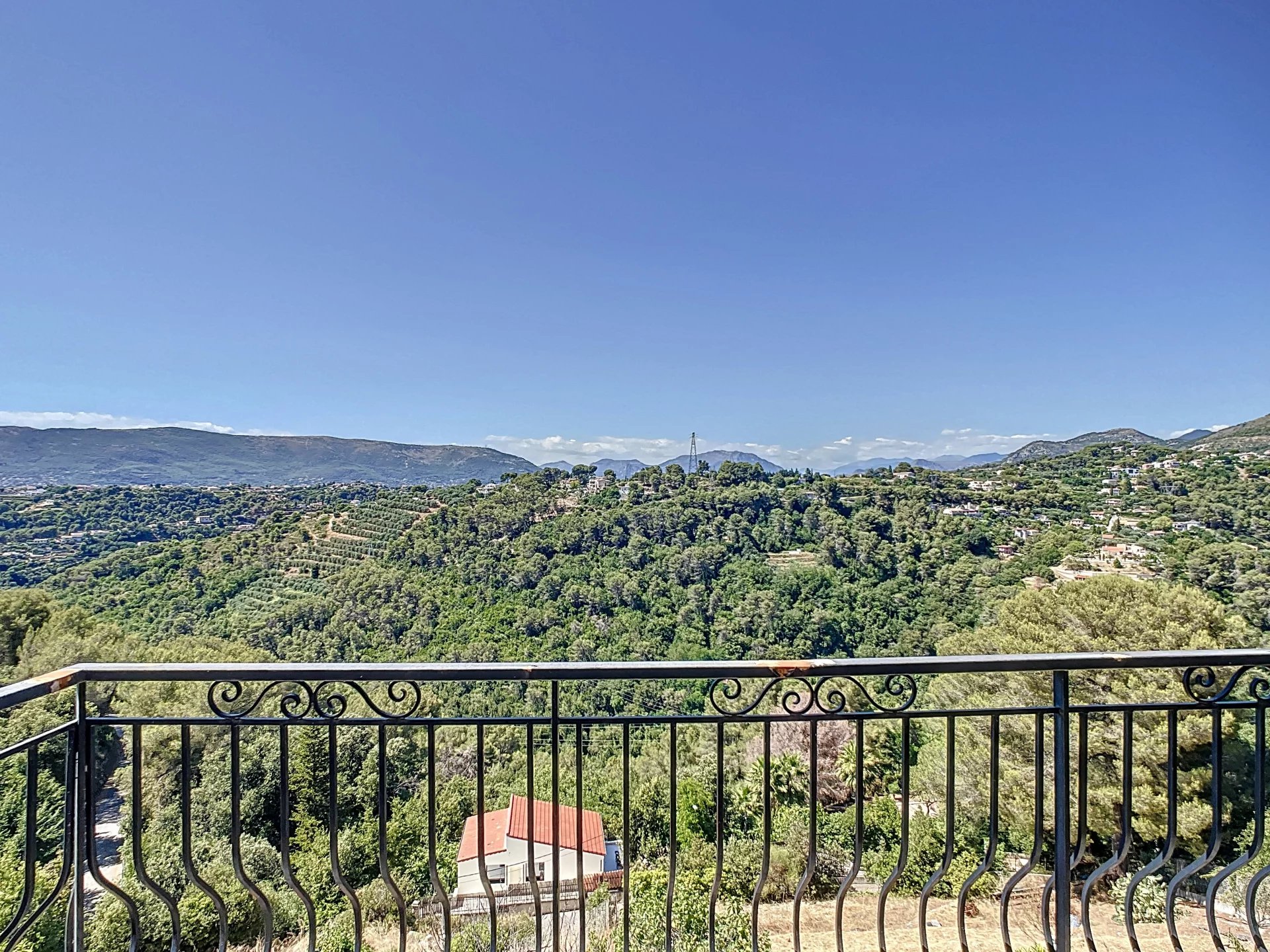 NICE - SAINT PANCRACE- MAISON