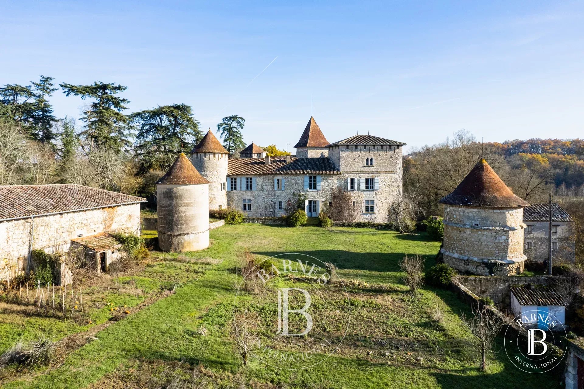 Lectoure  - Château 25 Pi&egrave;ces 9 Chambres - picture 1
