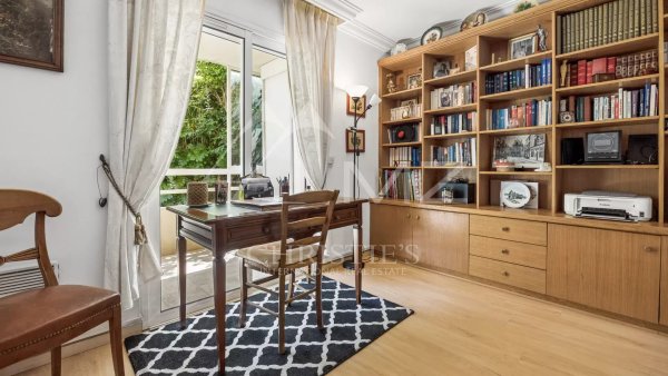 City Center Apartment — photo 3