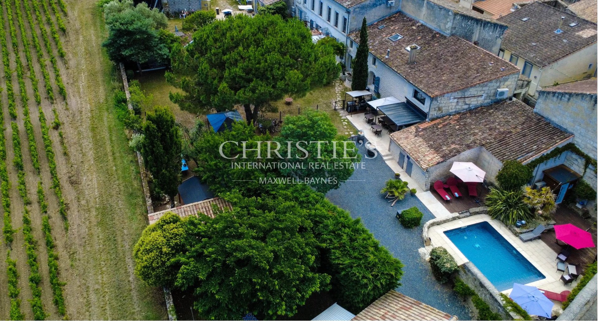 7 Bedroom Villa/Townhouse's Image 20