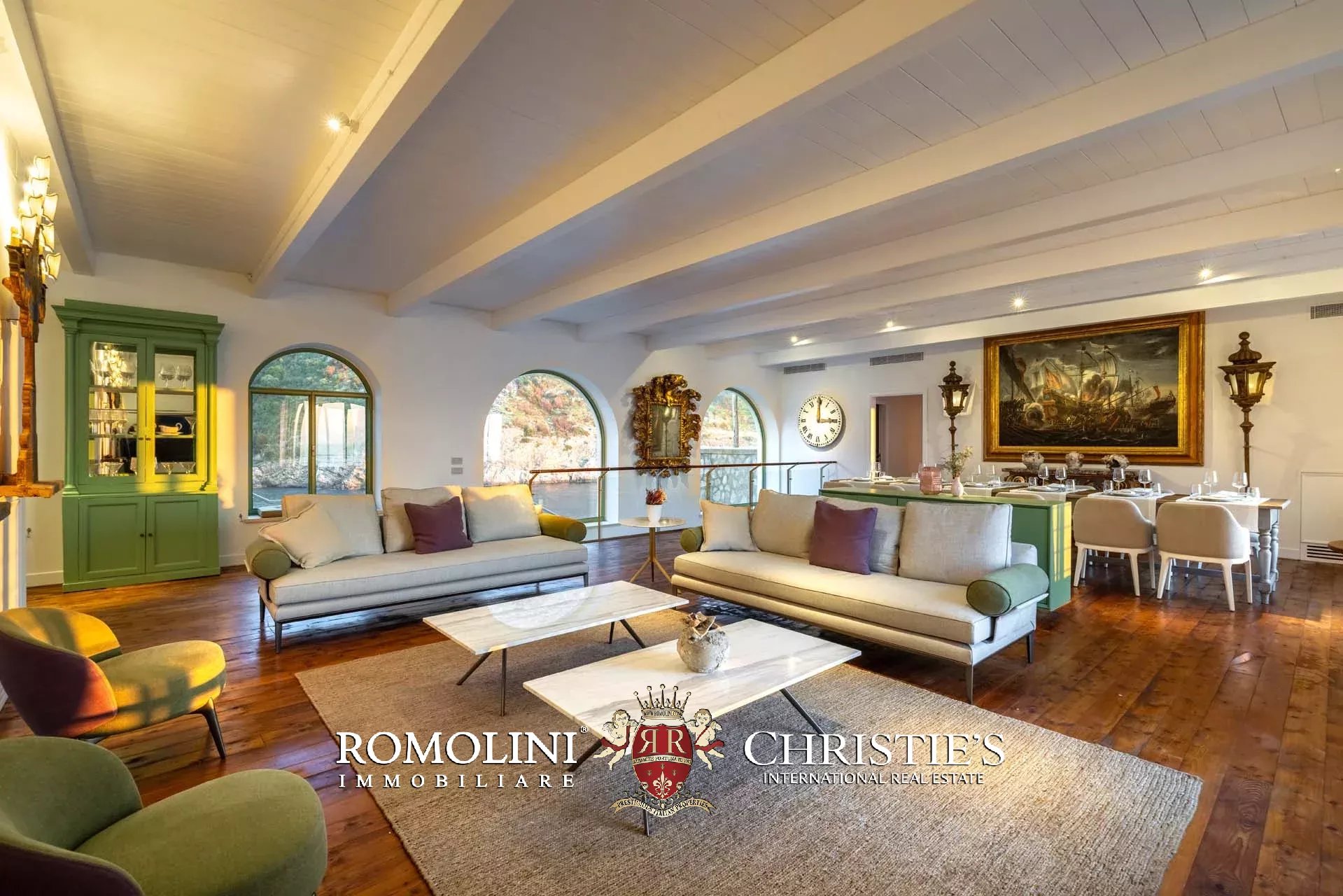 8 Bedroom Villa/Townhouse's Image 65