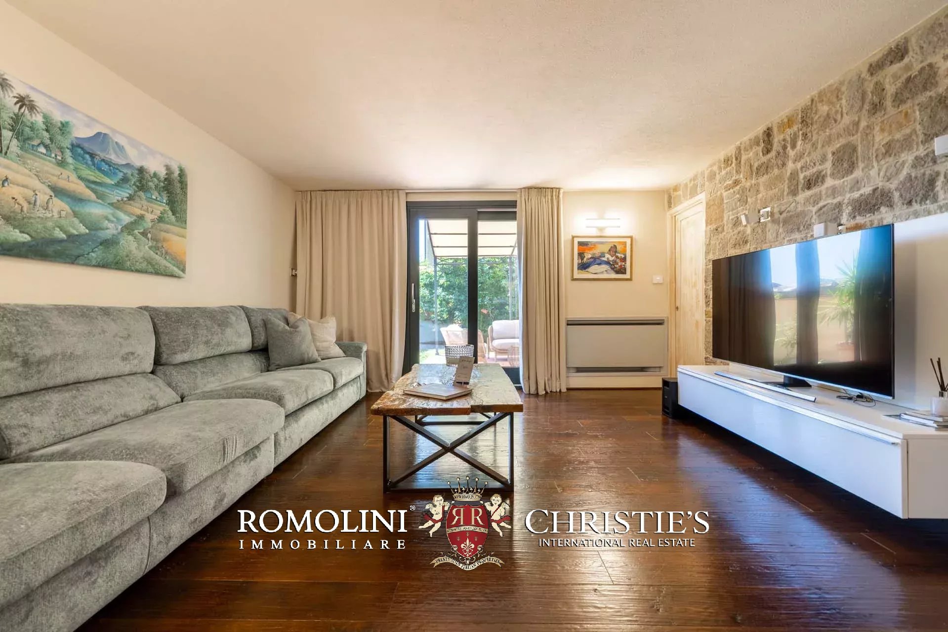 3 Bedroom Villa/Townhouse's Image 39