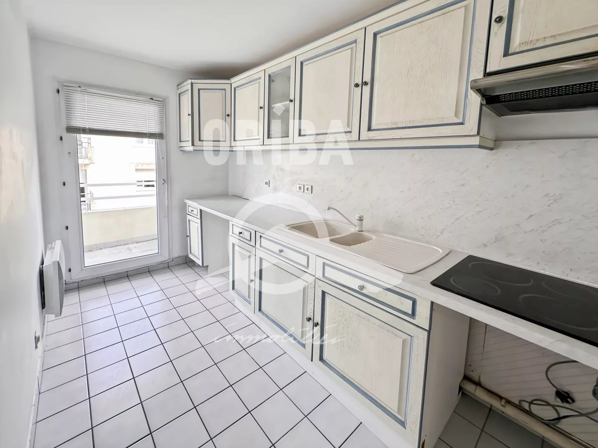 T2 ile de Versailles balcon parking