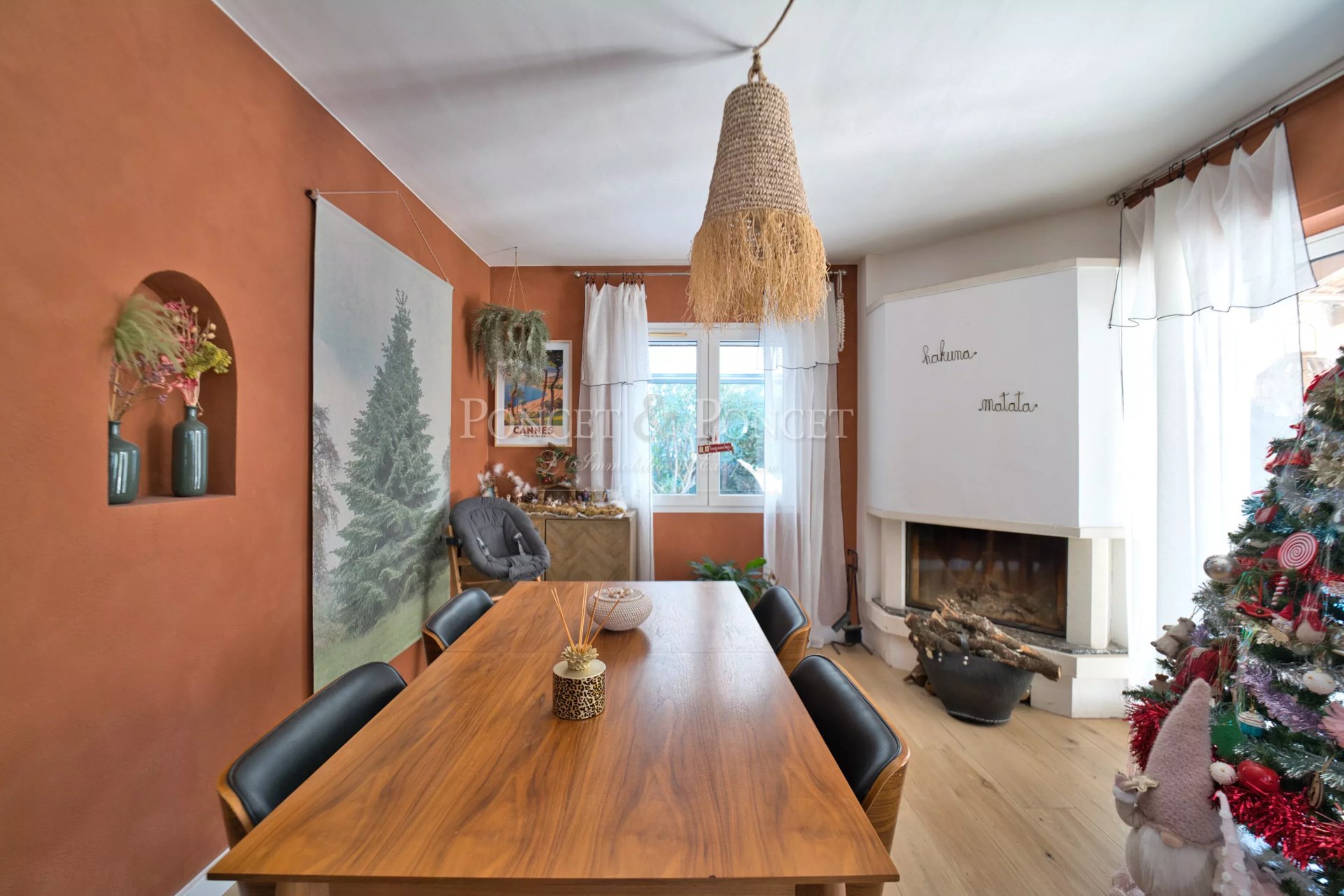4 Bedroom Villa/Townhouse's Image 3