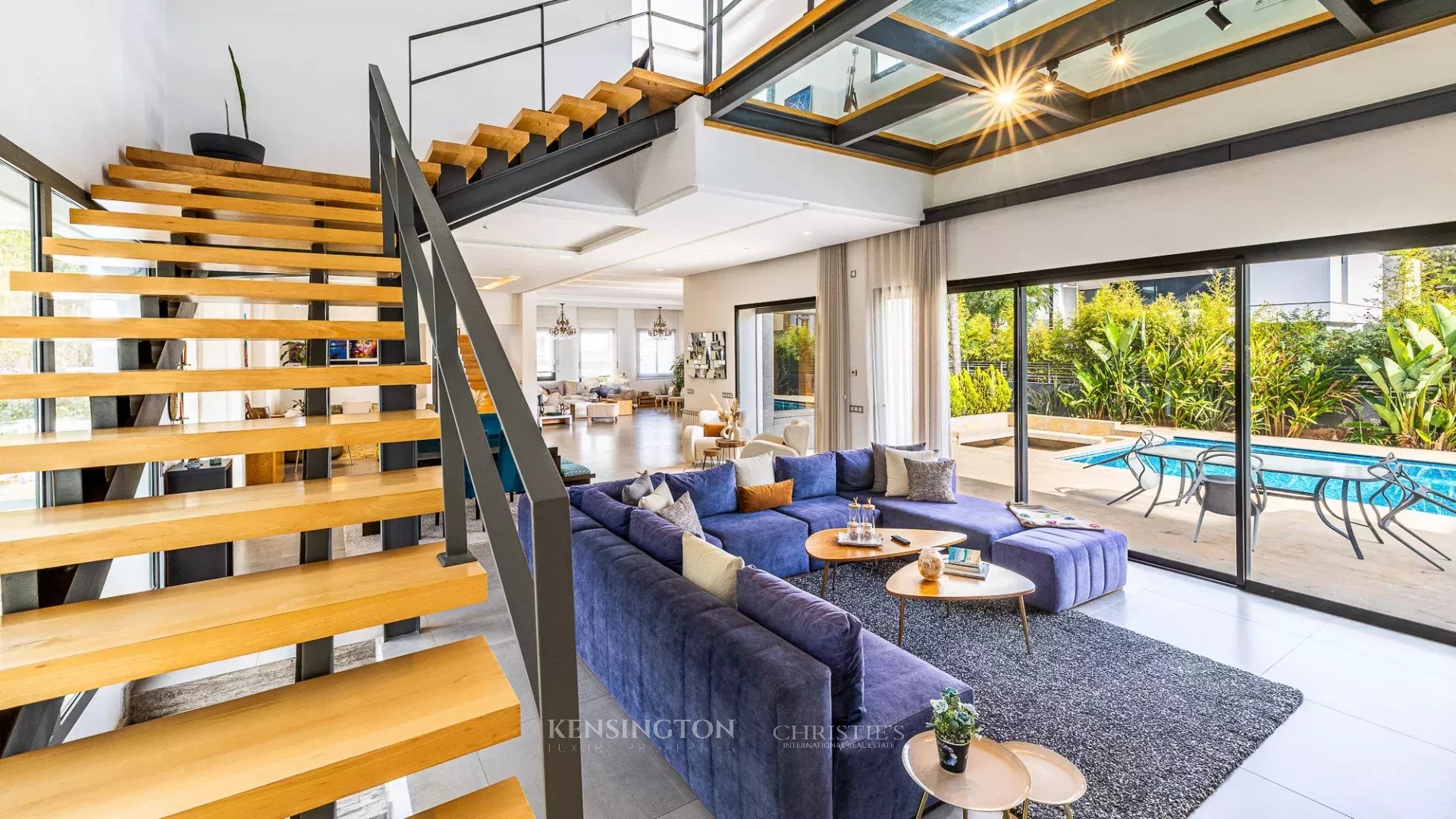 8 Bedroom Villa/Townhouse's Image 8