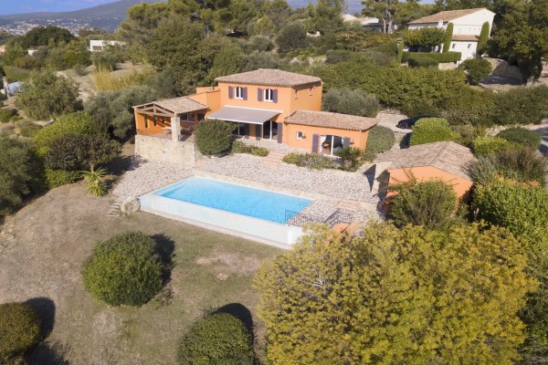 Provencal Villa for sale in Valbonne with Studio and Garage — photo 2