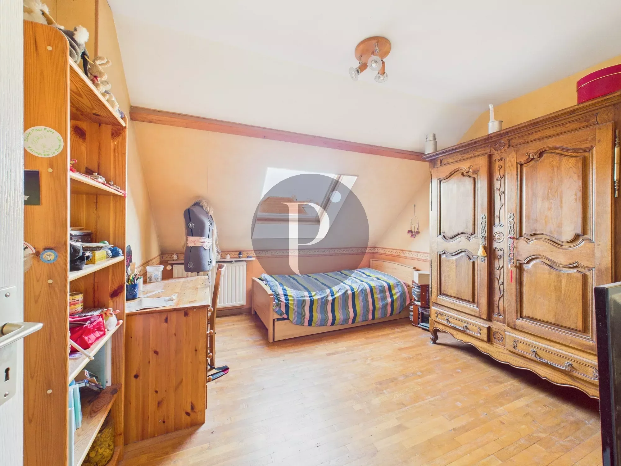 vente-maison-7-pieces-verrieres-le-buisson-86615579