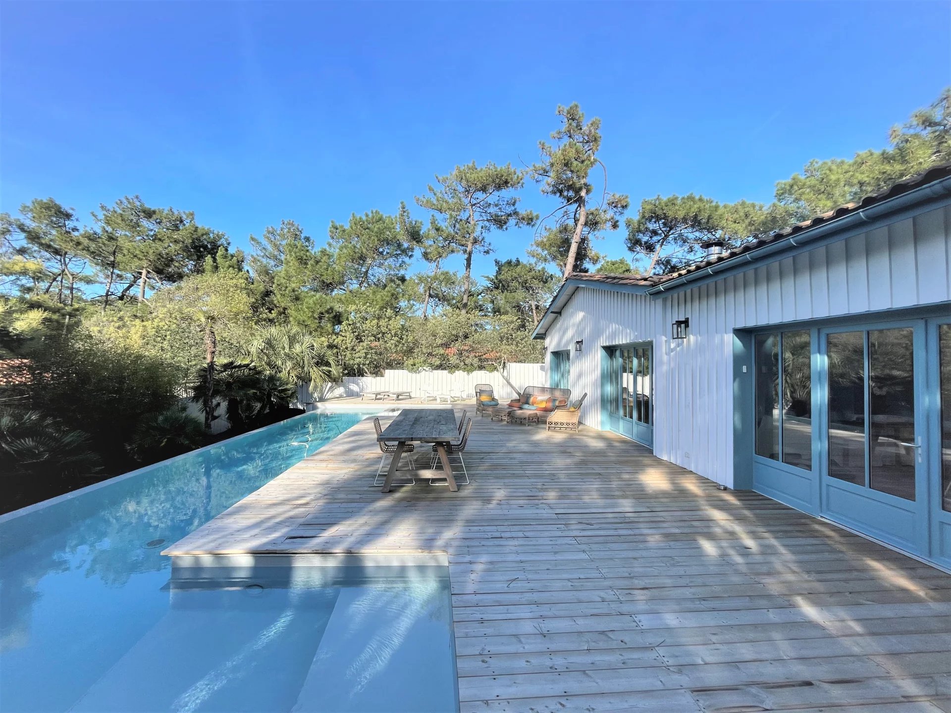 MAGNIFIQUE VILLA BOIS AU COEUR DU CAP FERRET - 10 COUCHAGES