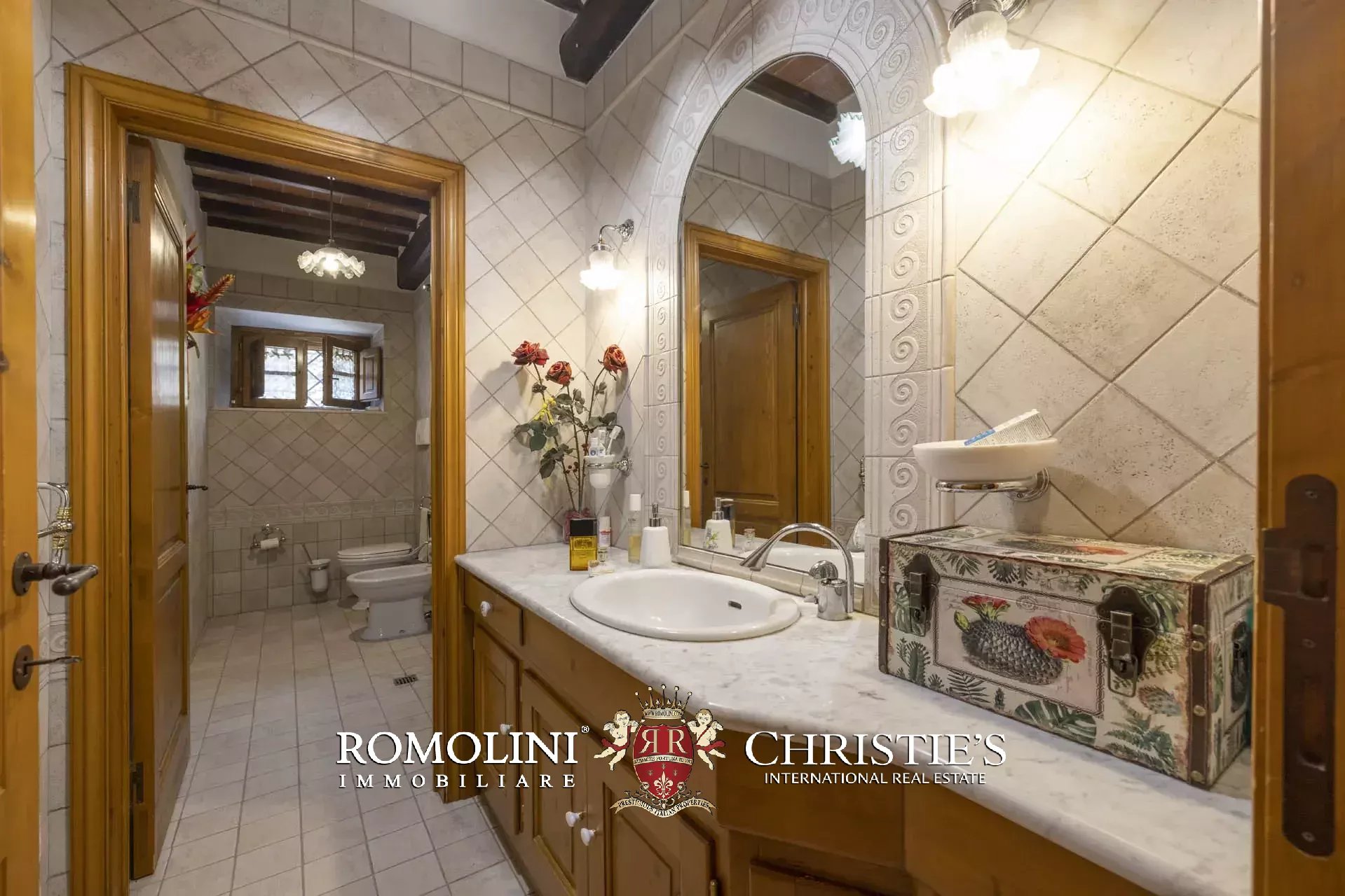 5 Bedroom Villa/Townhouse's Image 44