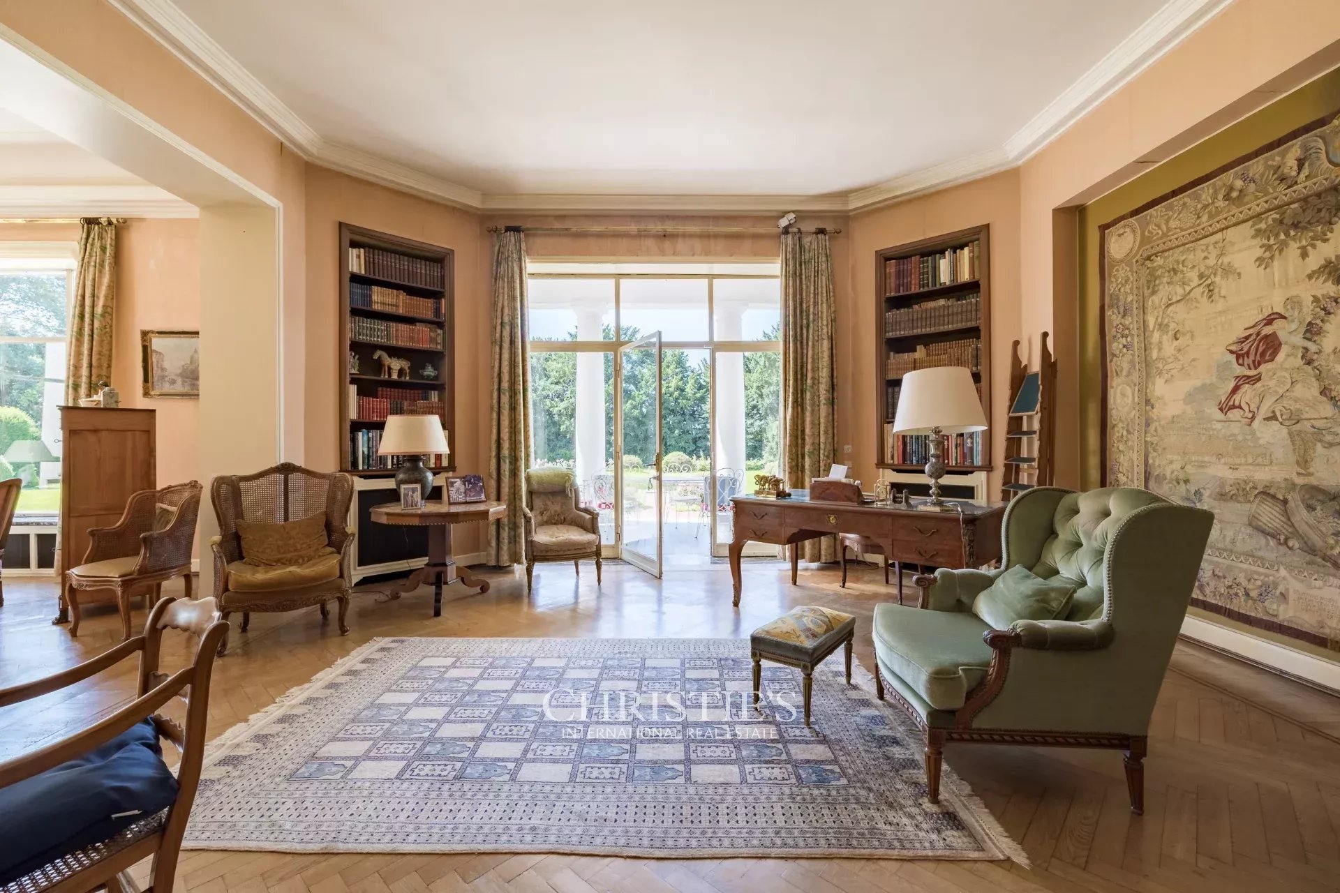 Elegante historische villa, genesteld in een park van bijna 2ha