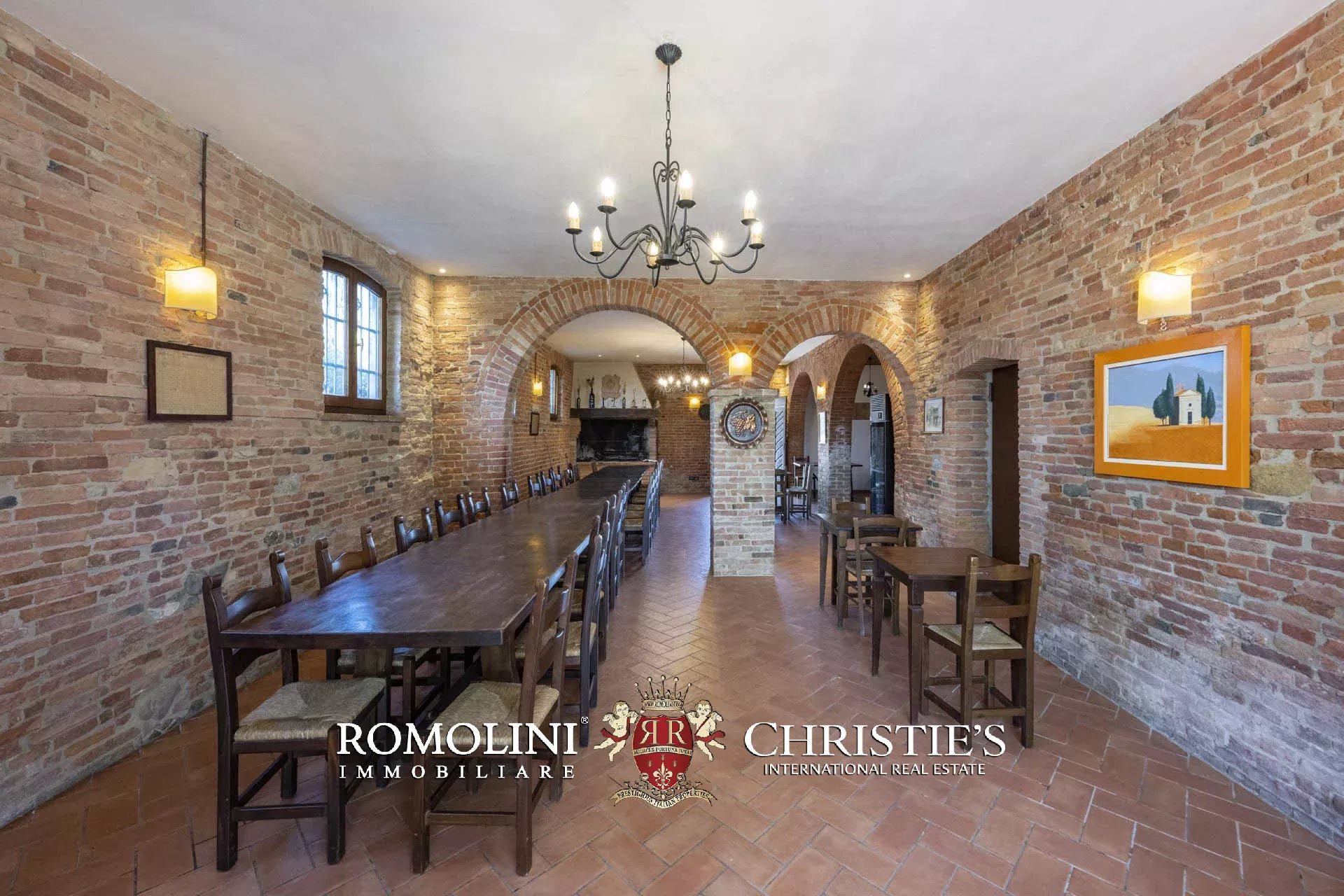 34 Bedroom Vineyard's Image 72