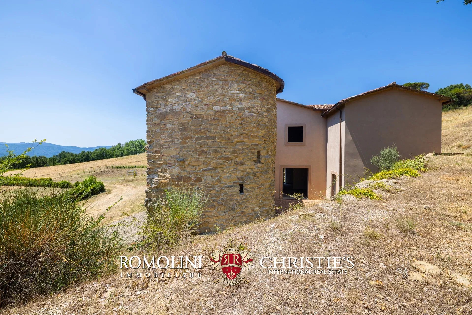 5 Bedroom Villa/Townhouse's Image 15