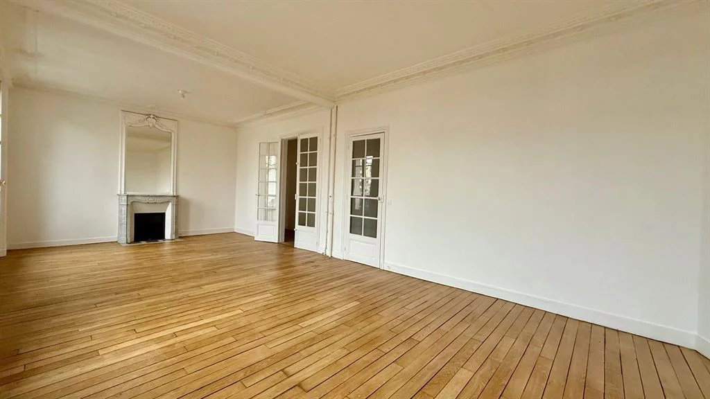 4 pièces 98m2 au Cur de Bécon (92400)