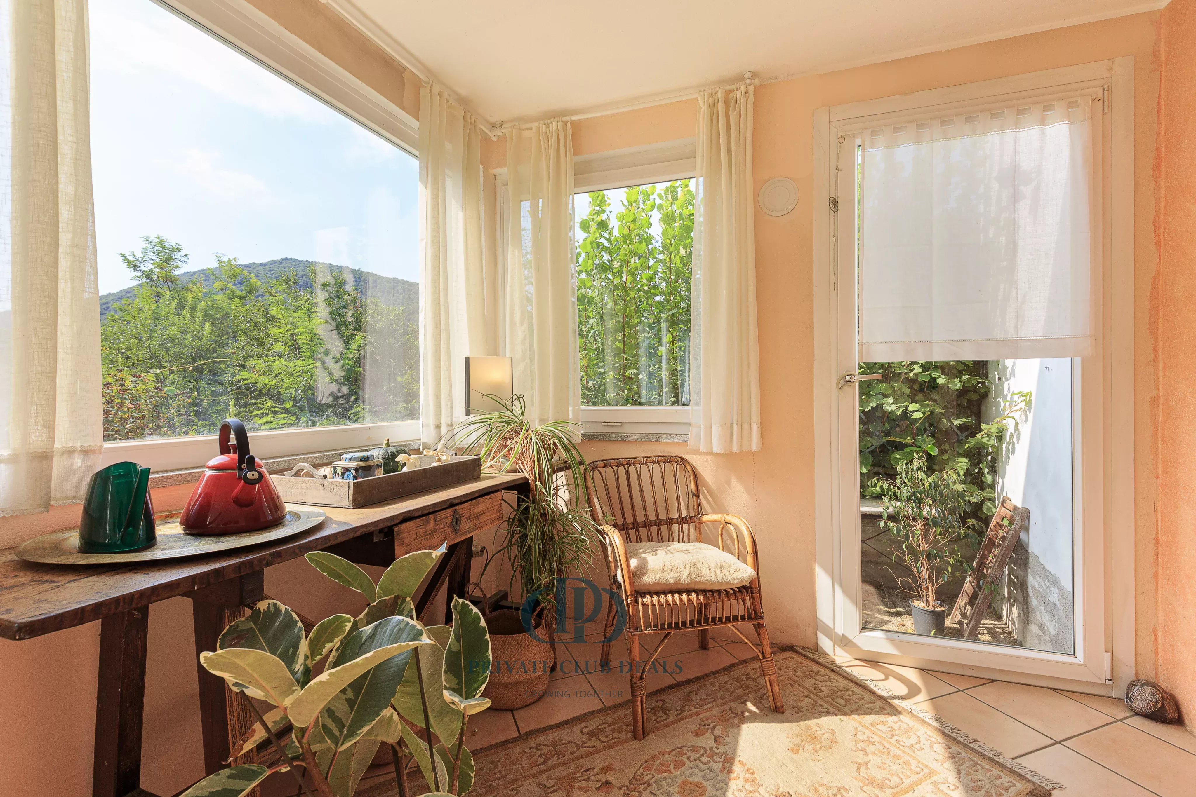 Villa Dumenza - picture 5