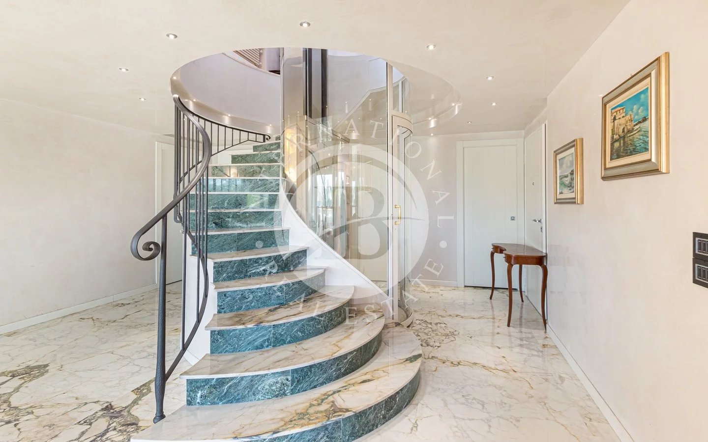 Apartment in Milan - Image 4