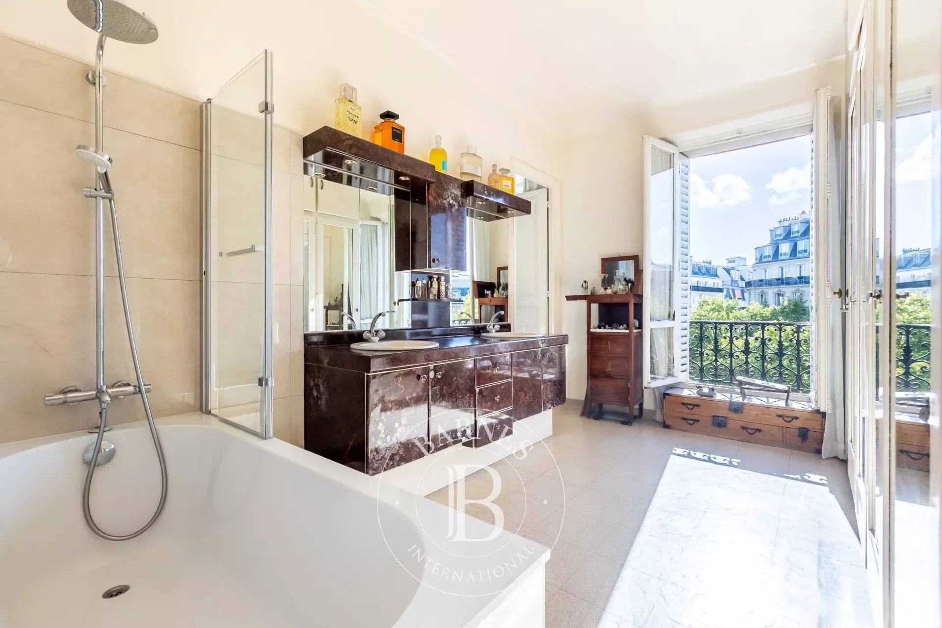 Daire Paris 8ème - picture 12