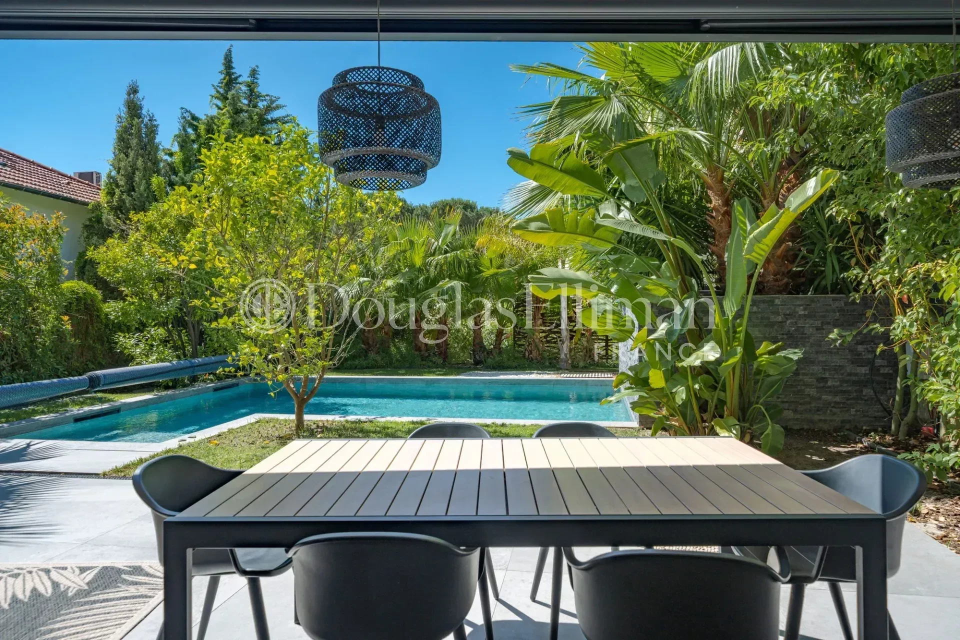 CANNES – Exceptional contemporary townhouse - Picture n°2