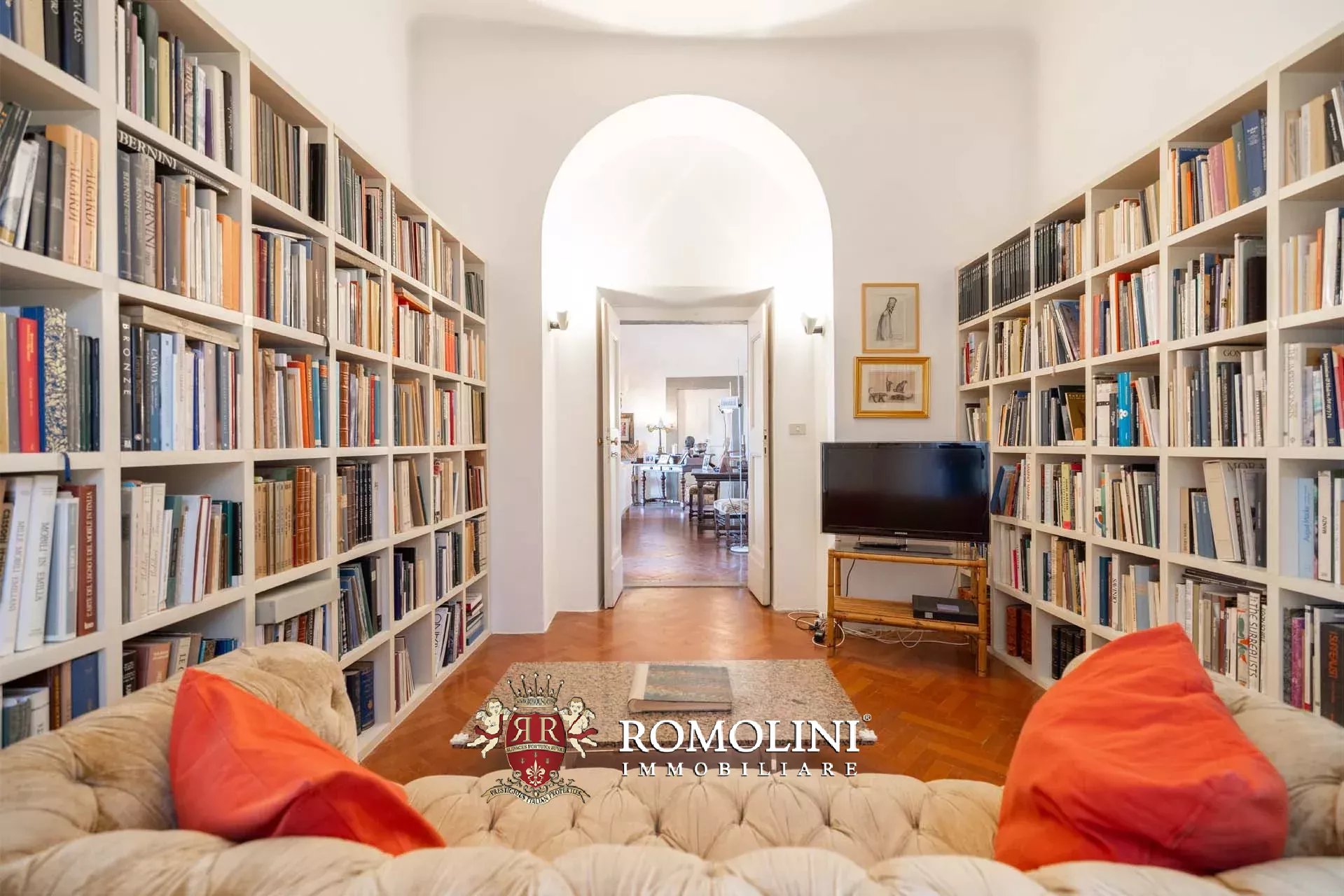 7 Bedroom Villa/Townhouse's Image 45