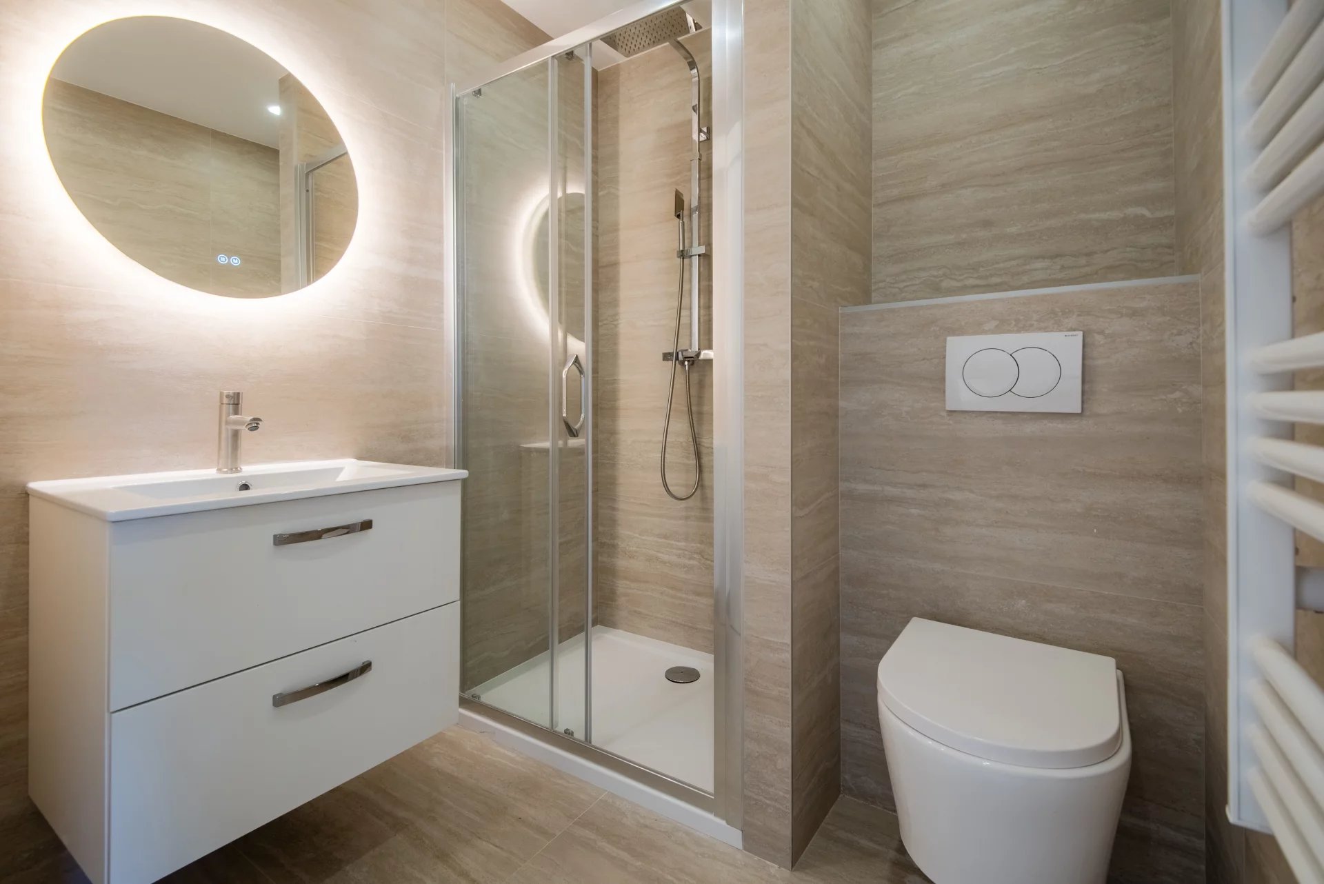 **EXCLUSIVITÉ – VIEUX-NICE – Magnifique 2 pièces meublé avec vue sur la Coulée Verte**
