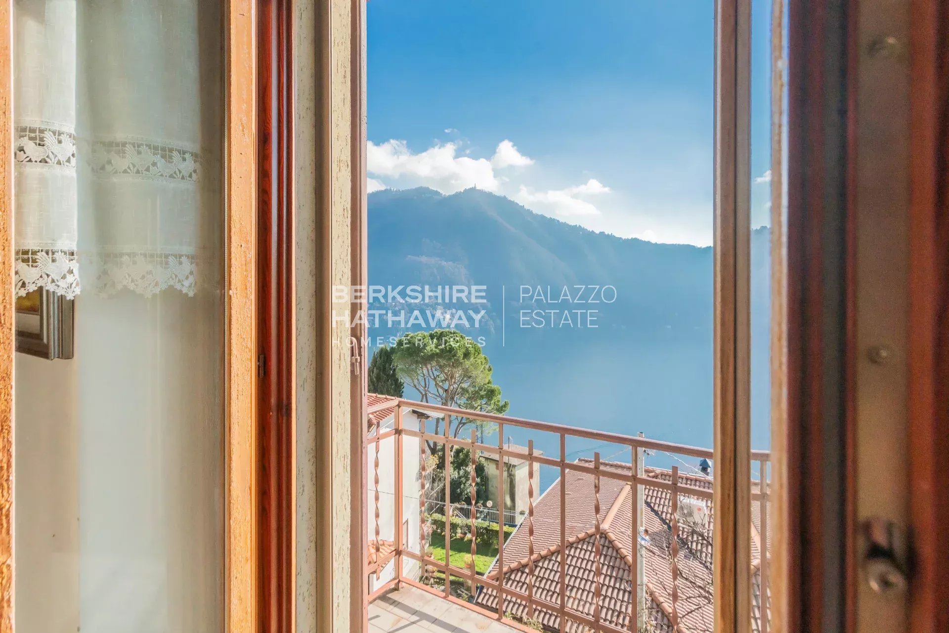Casa a Cernobbio con vista lago e giardino