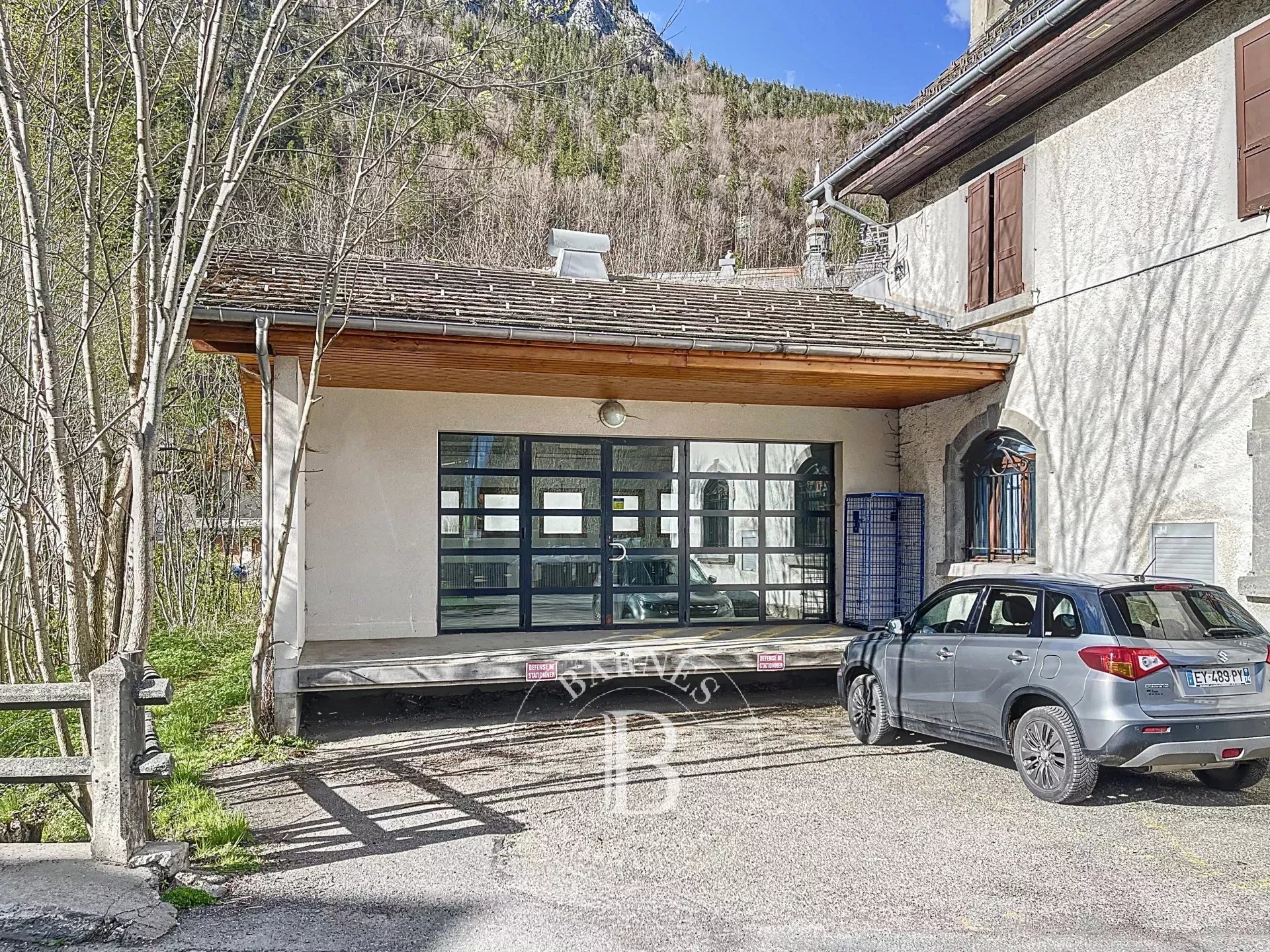 Photo of Property Complex in the Heart of Abondance